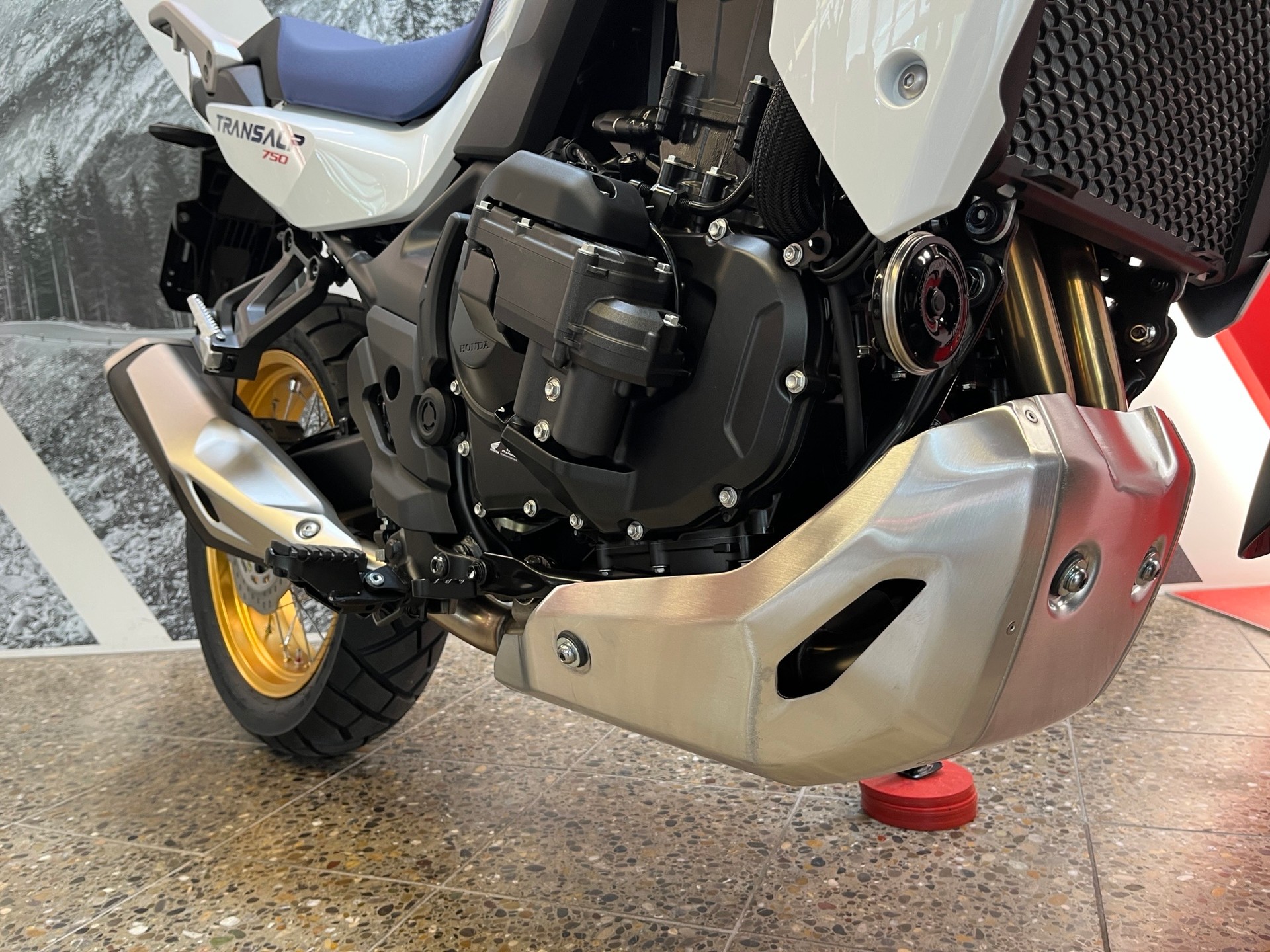 HONDA XL 750 C Transalp mit e-clutch / auch 35KW Version-image-5