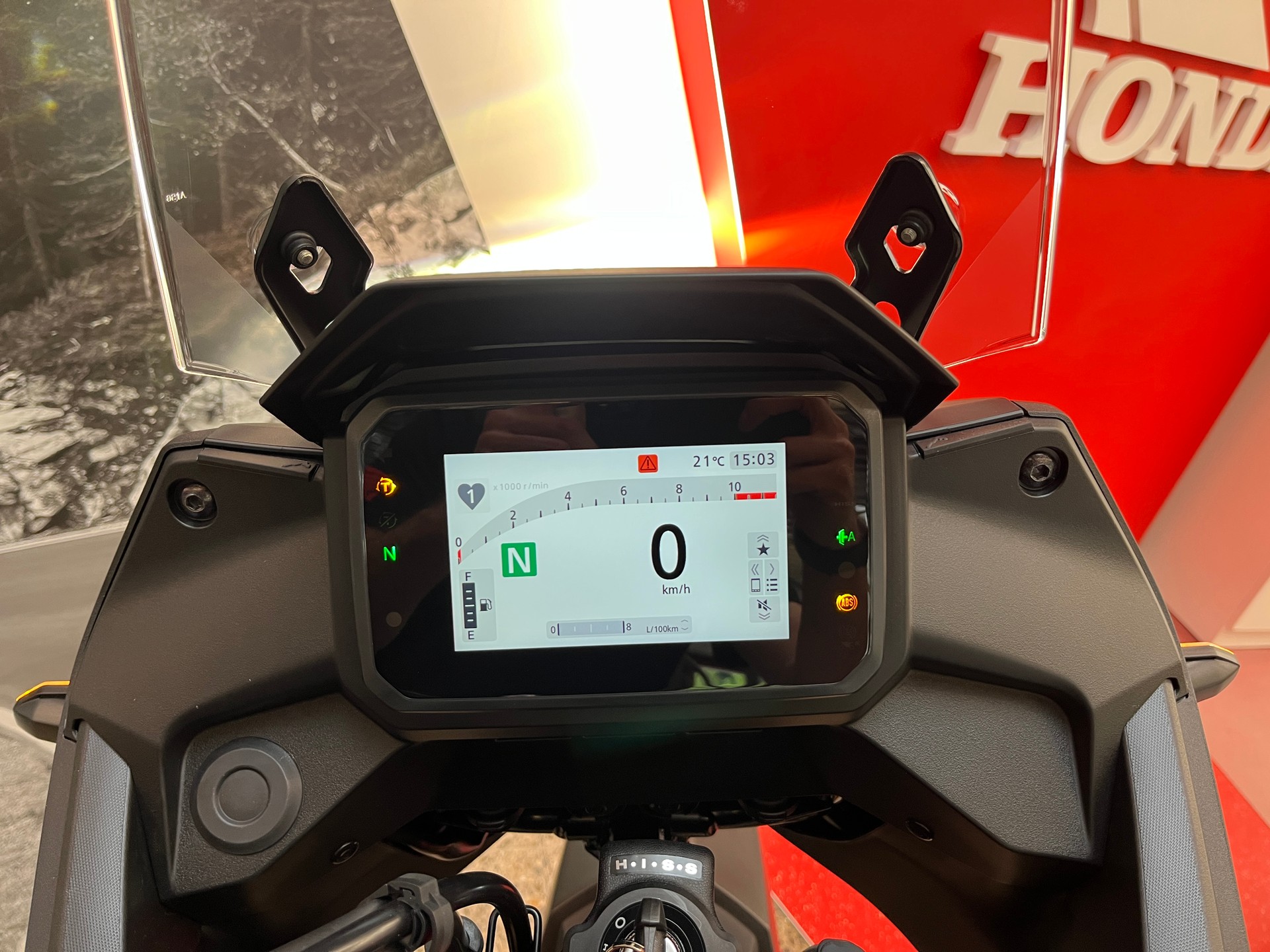 HONDA XL 750 C Transalp mit e-clutch / auch 35KW Version-image-8