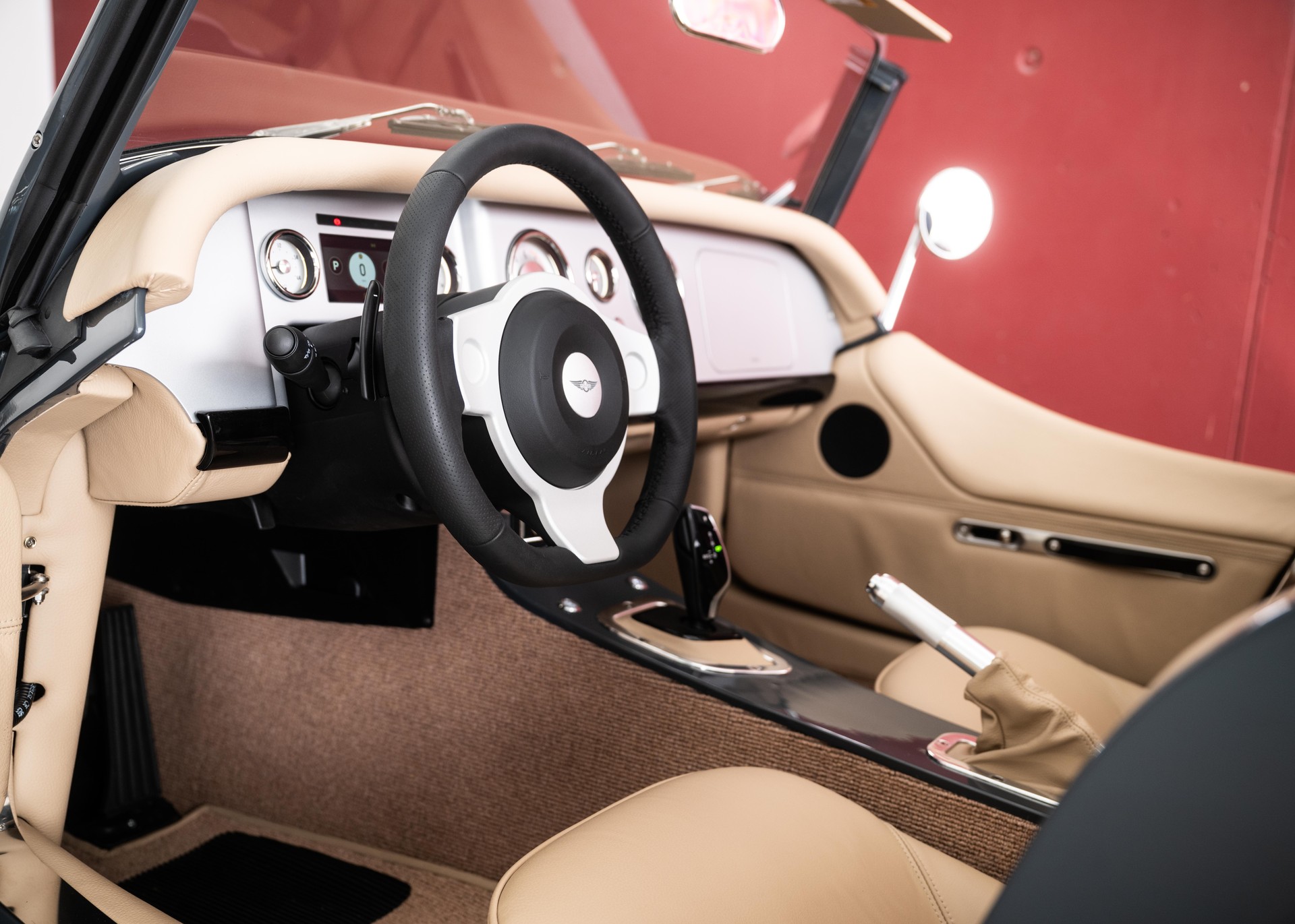 MORGAN Plus Four 2.0 Automatic (Swiss new car, 30-month factory warranty)-image-19