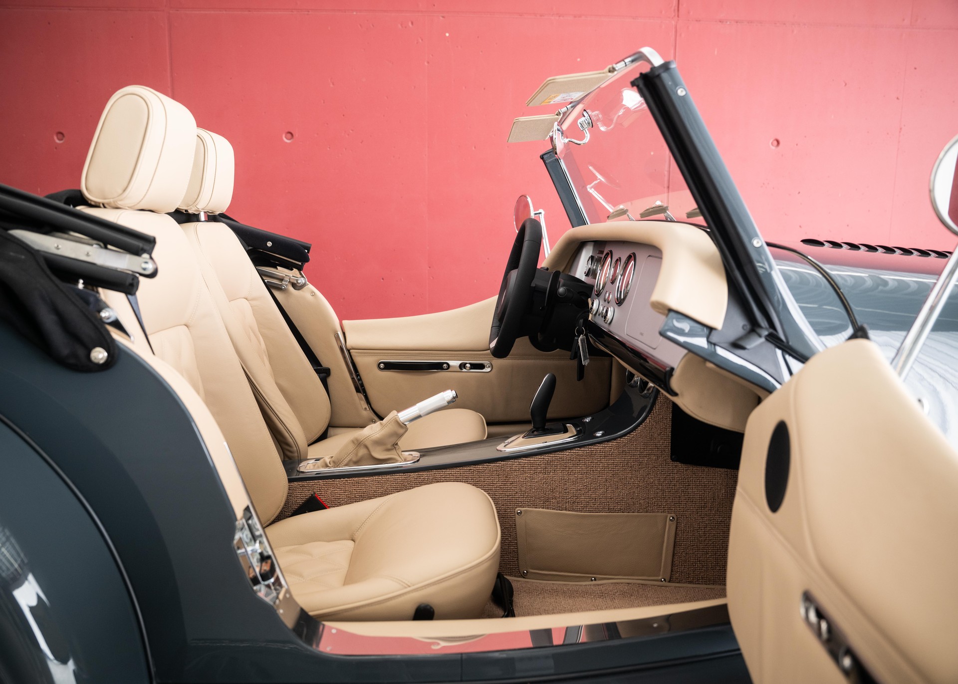 MORGAN Plus Four 2.0 Automatic (Swiss new car, 30-month factory warranty)-image-25