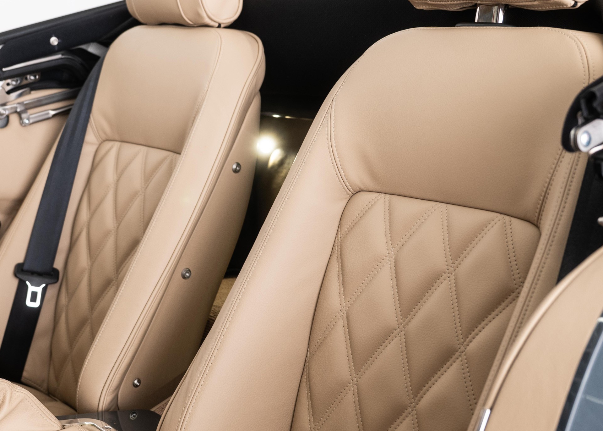 MORGAN Plus Four 2.0 Automatic (Swiss new car, 30-month factory warranty)-image-24