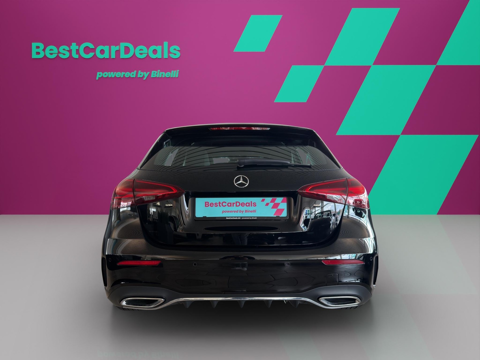 MERCEDES-BENZ A 200 d AMG Line-showroom-element-3