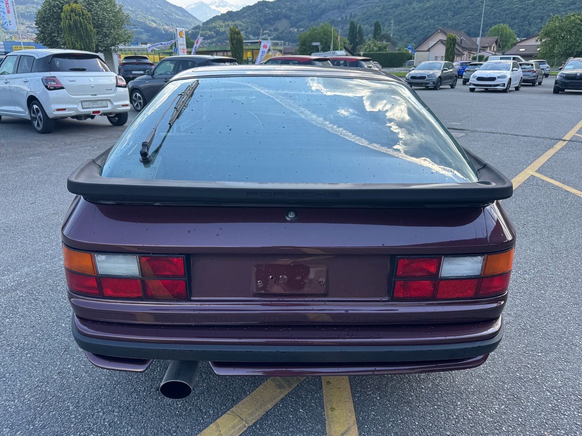 PORSCHE 944 Turbo-image-3