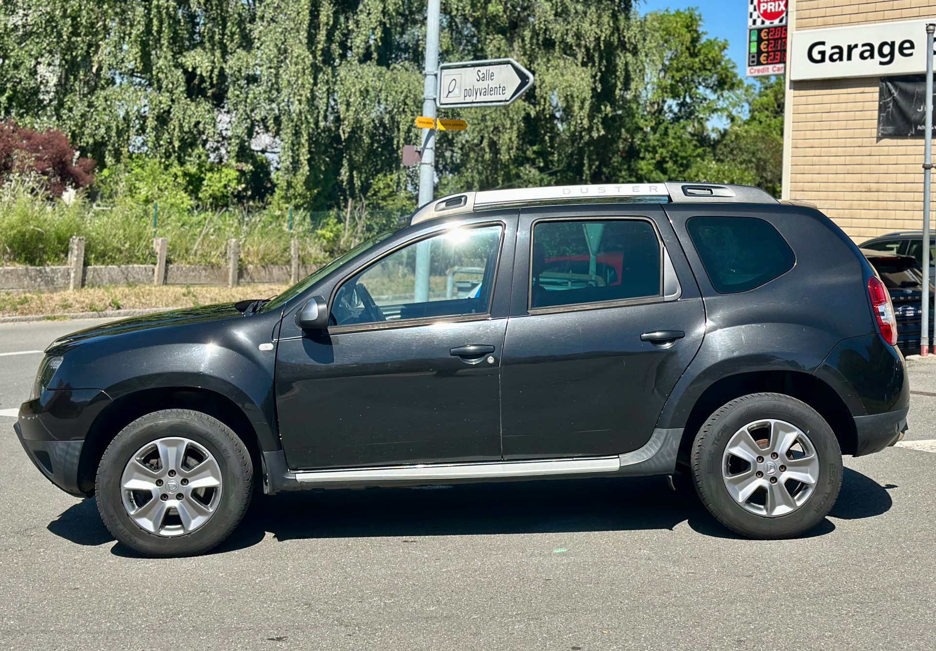 DACIA Duster 1.5 dCi Lauréate 4x4-image-5