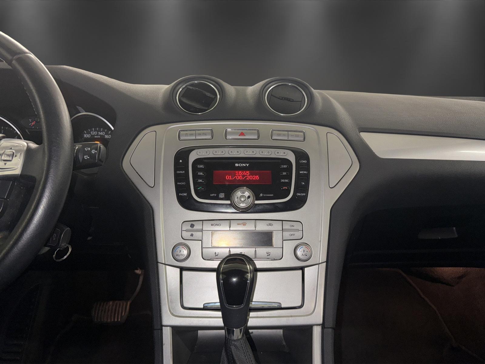 FORD Mondeo 2.0 TDCi 16V Ambiente Automatic-image-10