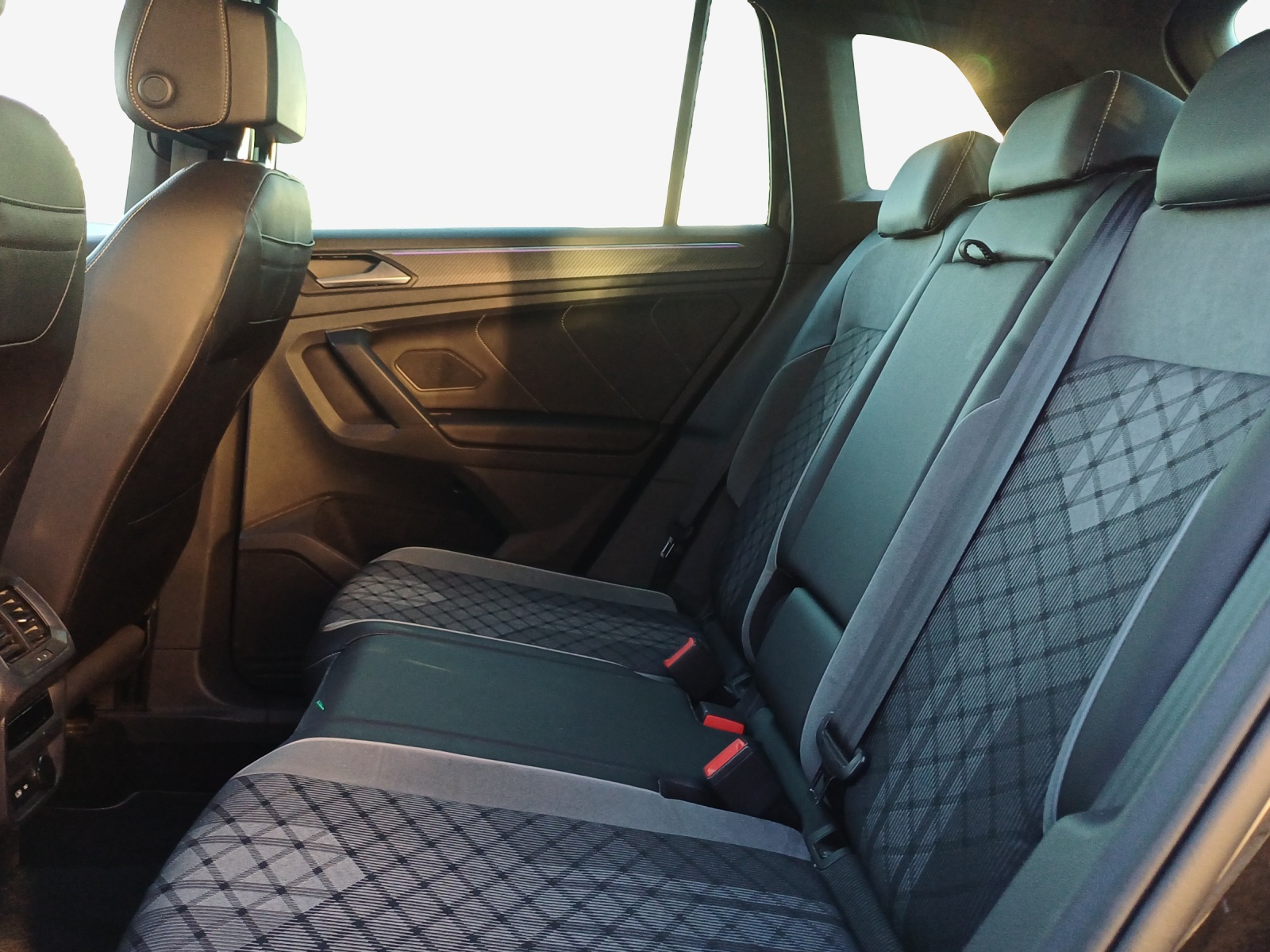 VW Tiguan 1.4TSI PHEV Selection DSG-image-12