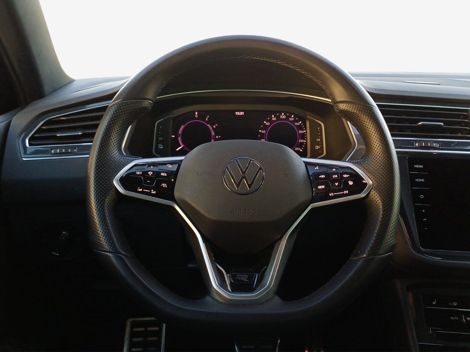 VW Tiguan 1.4TSI PHEV Selection DSG-image-10