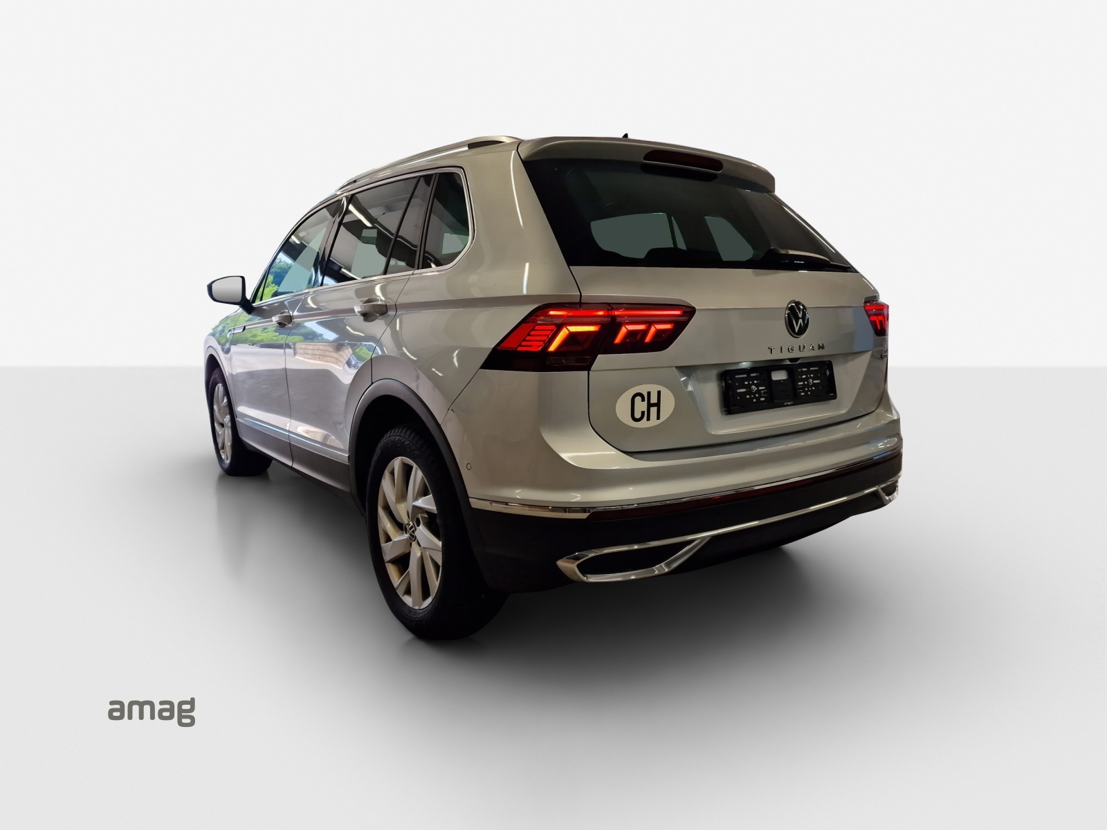 VW Tiguan 2.0 TDI SCR Elegance 4Motion DSG-showroom-element-3