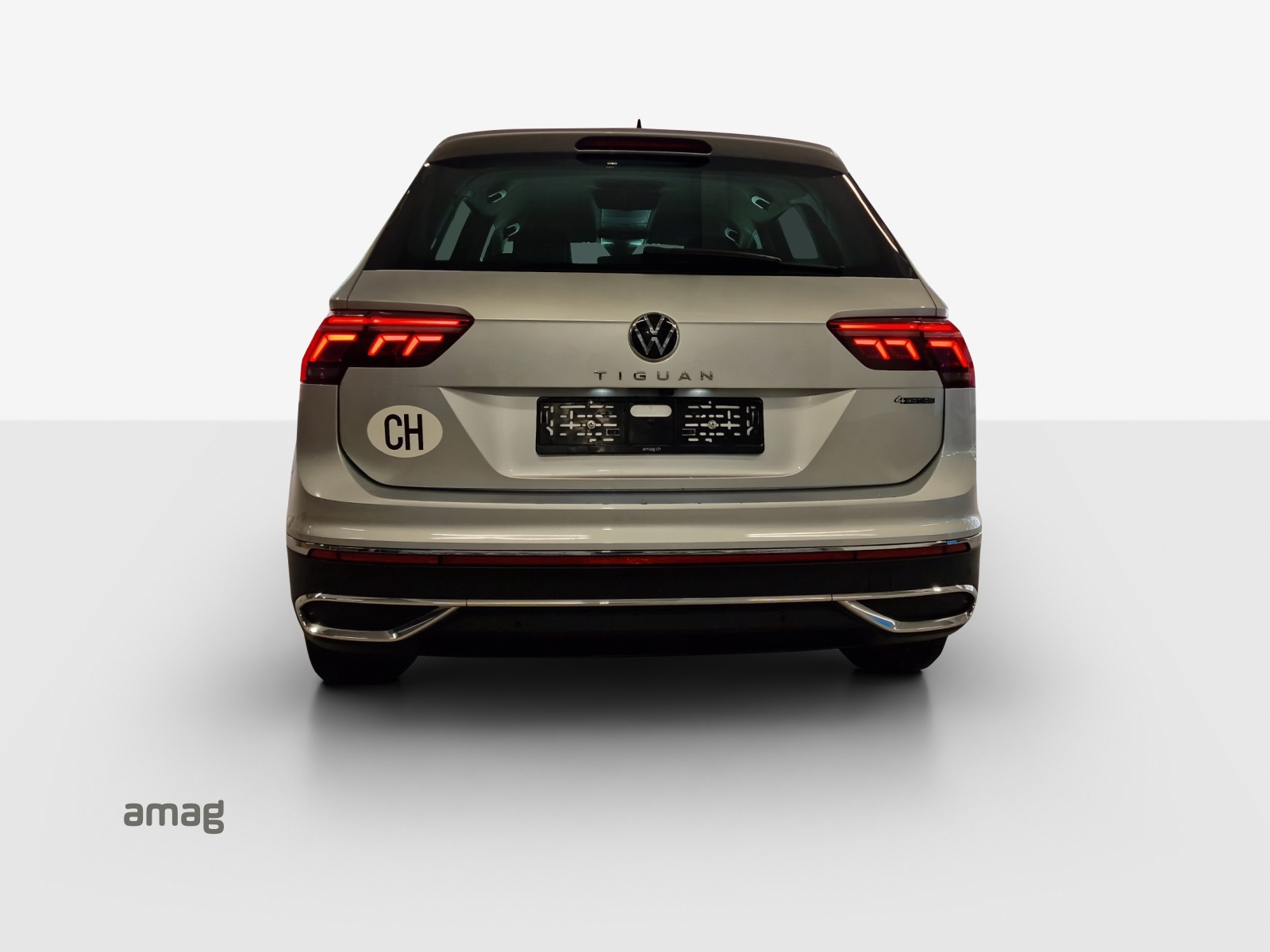 VW Tiguan 2.0 TDI SCR Elegance 4Motion DSG-image-2