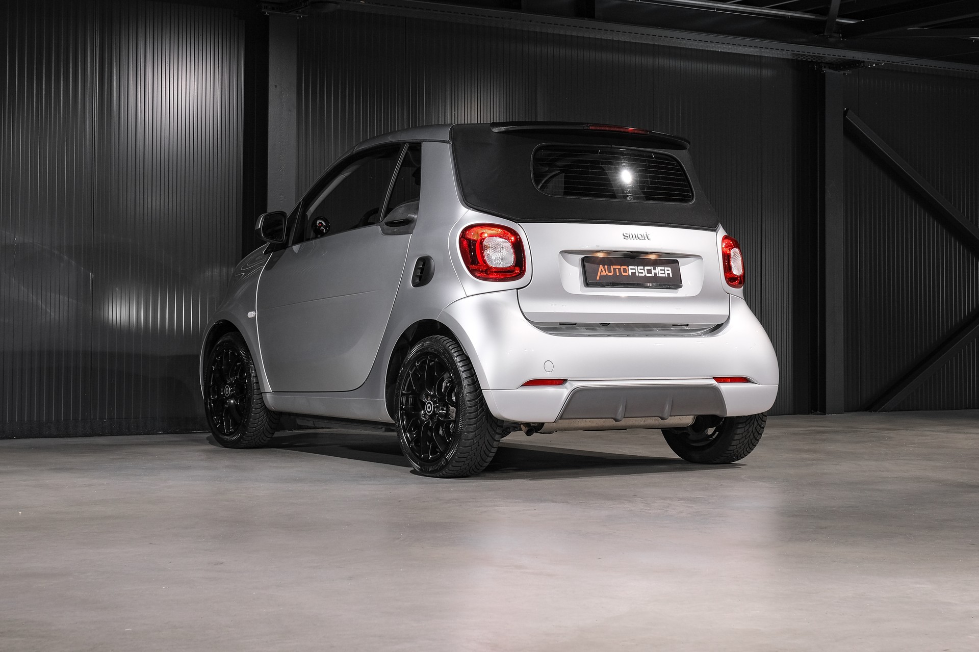 SMART Fortwo Urbanshadow Edition-image-7