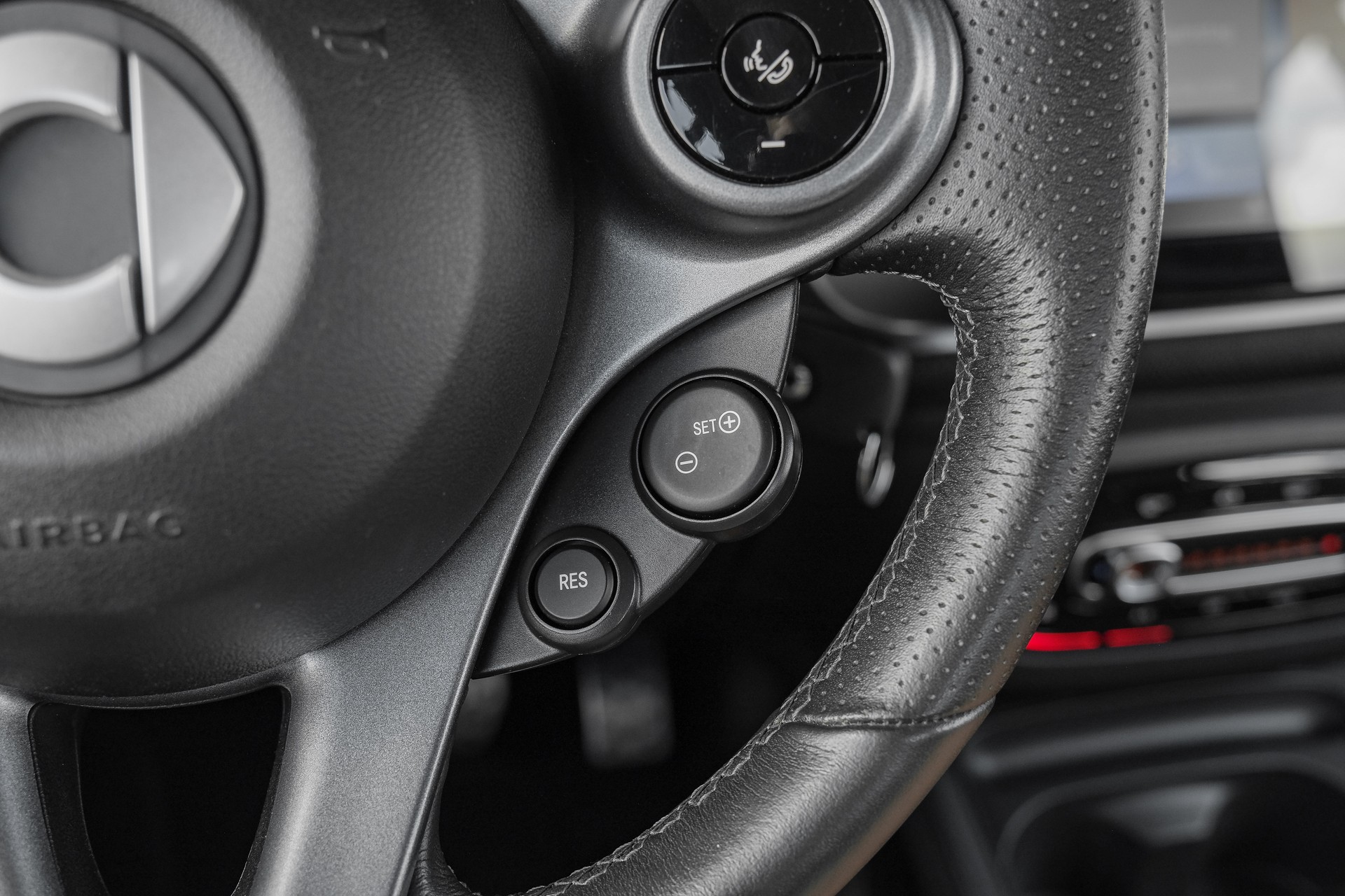 SMART Fortwo Urbanshadow Edition-image-20