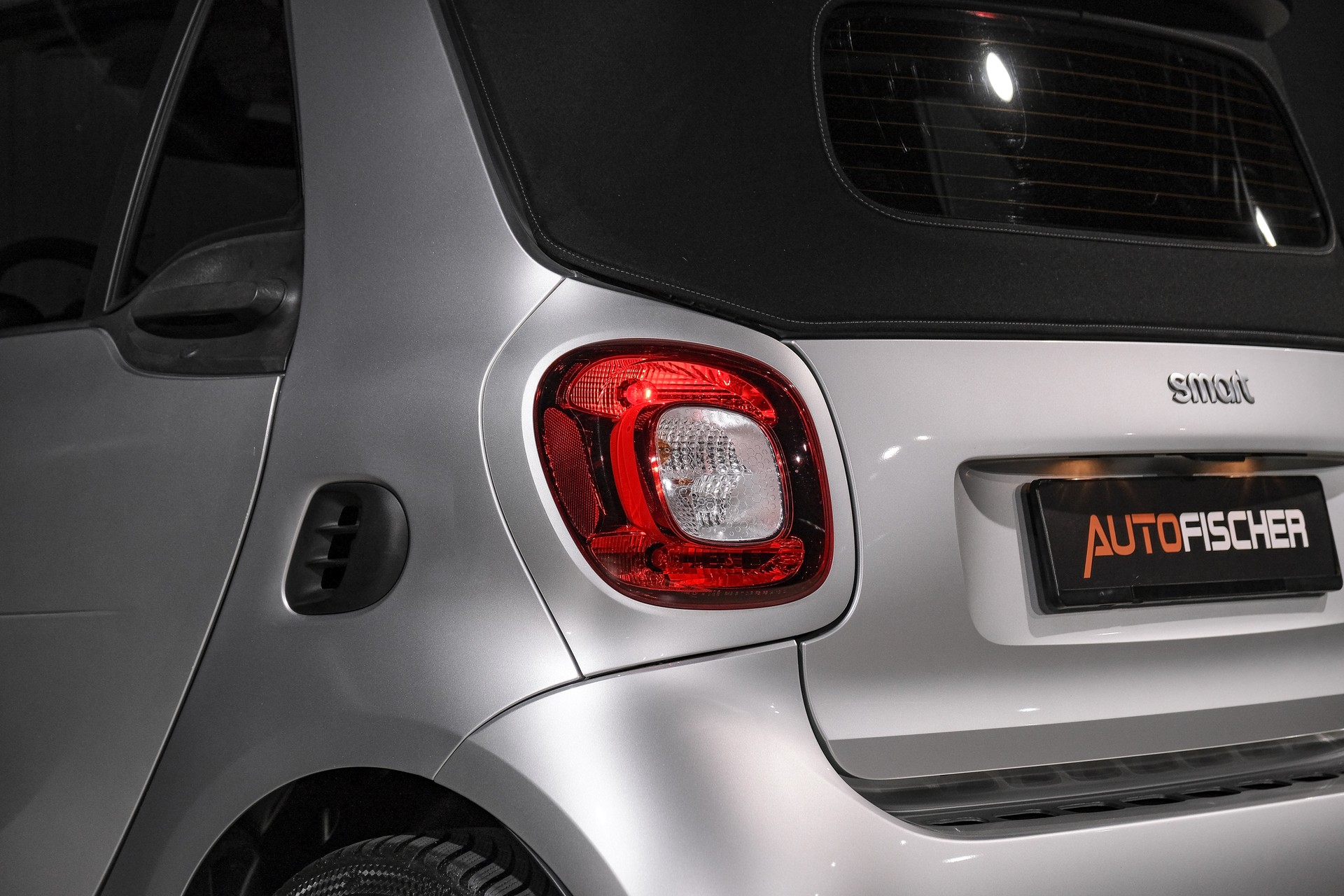 SMART Fortwo Urbanshadow Edition-image-25