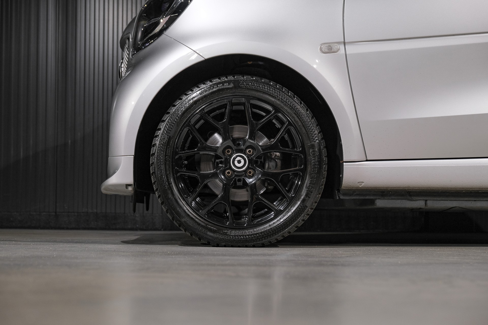 SMART Fortwo Urbanshadow Edition-image-26