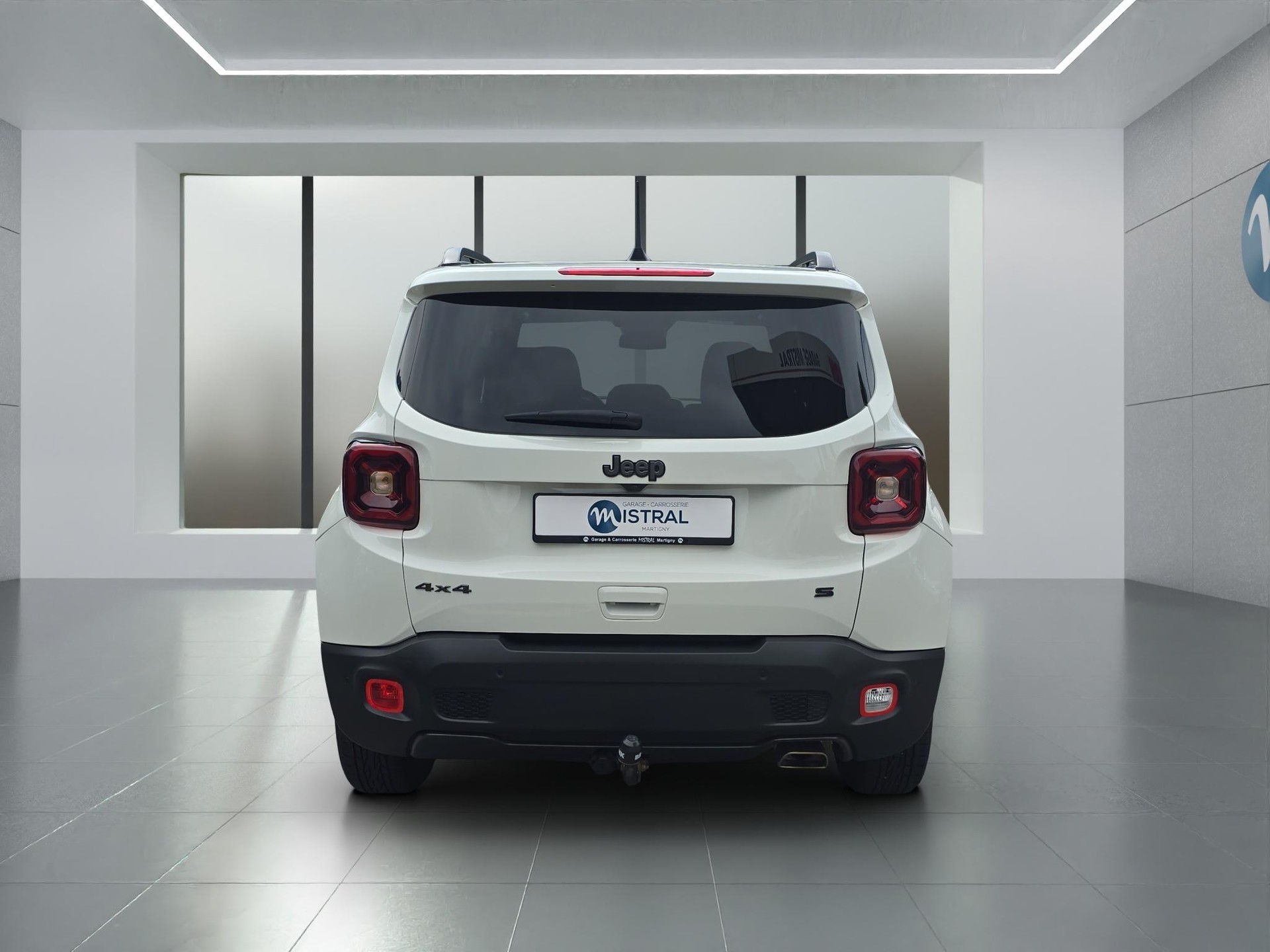 JEEP Renegade 1.3 Turbo S AWD-showroom-element-3
