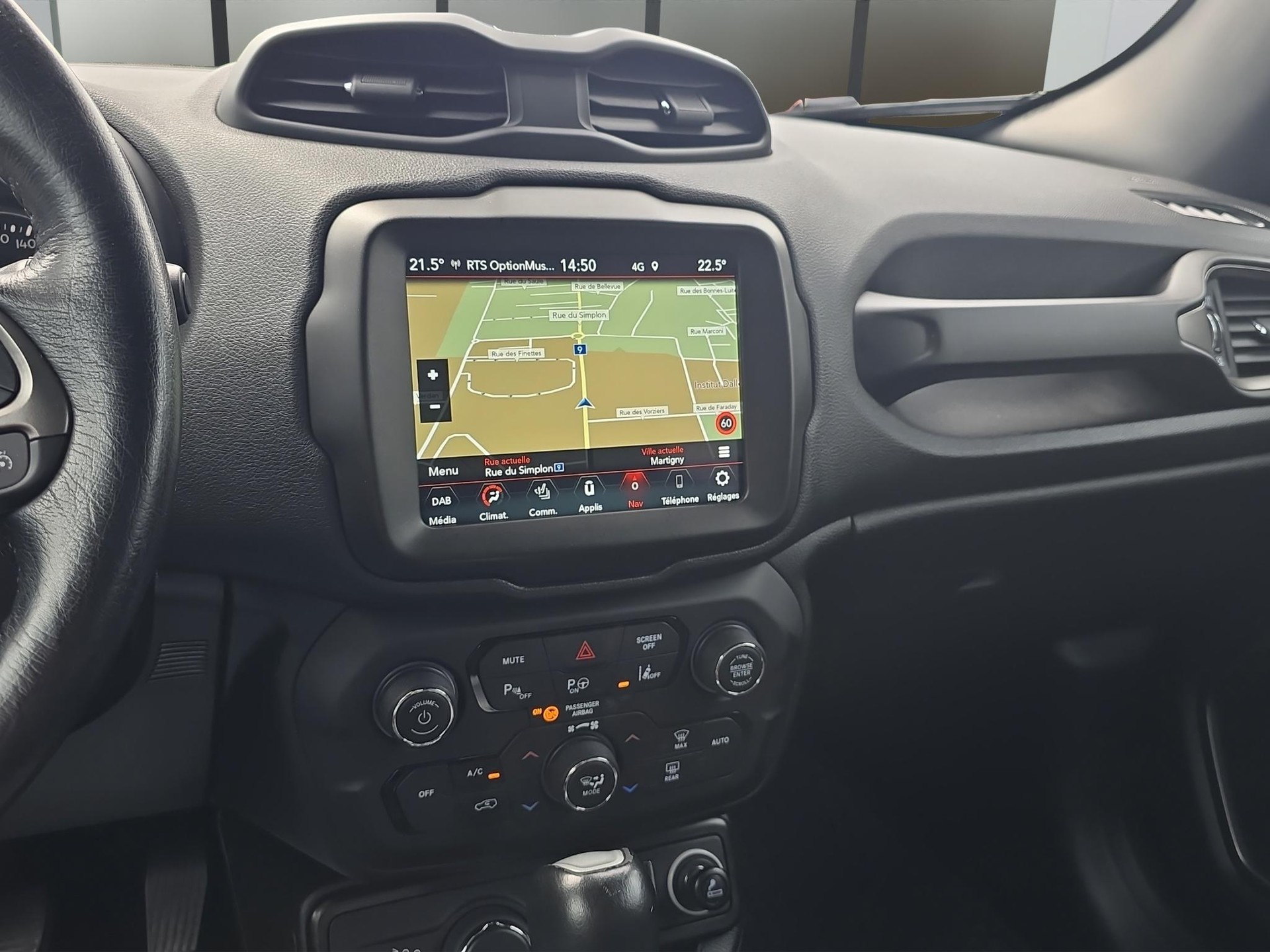 JEEP Renegade 1.3 Turbo S AWD-image-9