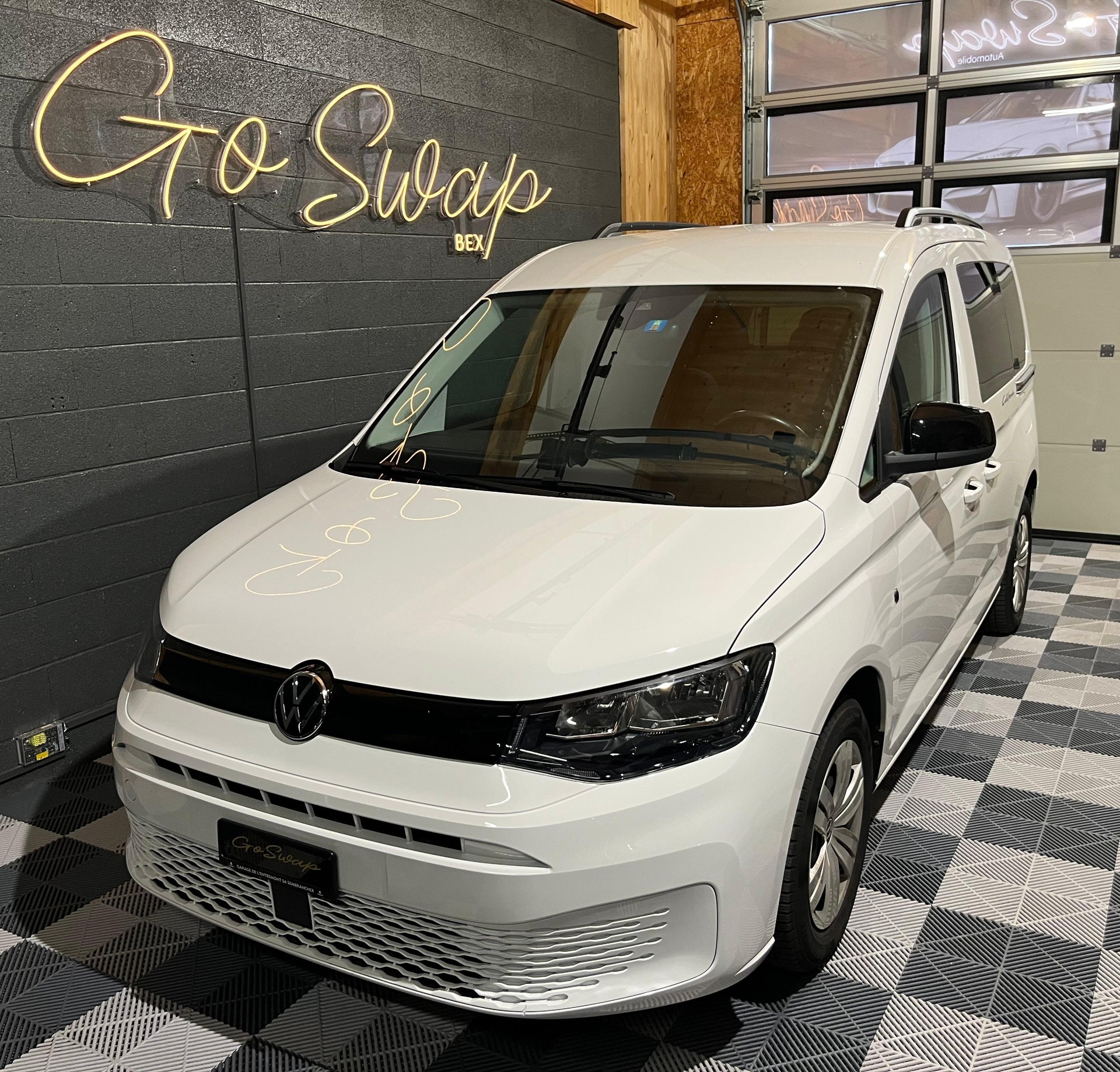 VW Caddy 1.5 TSI California DSG-showroom-element-3