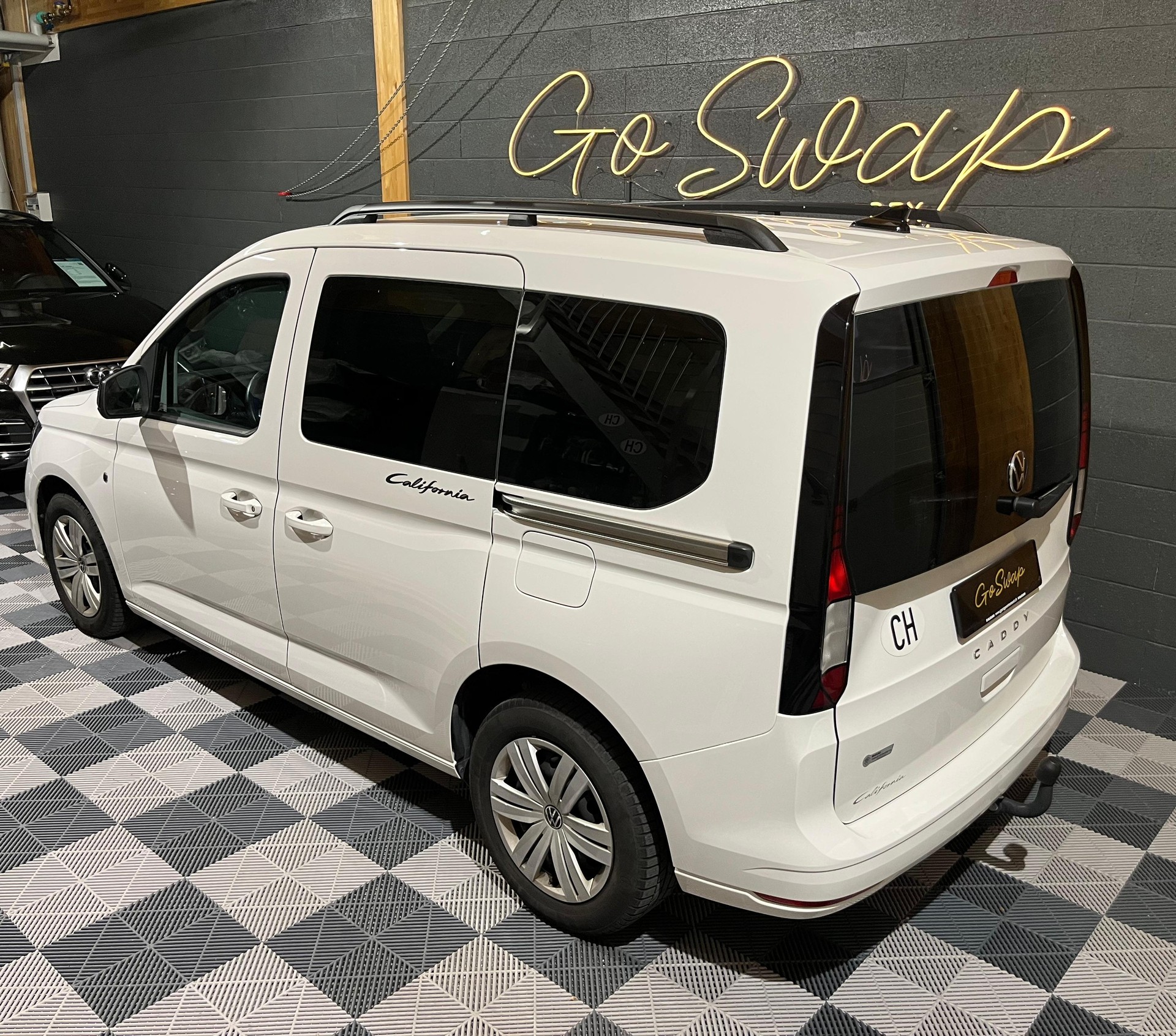 VW Caddy 1.5 TSI California DSG-image-6