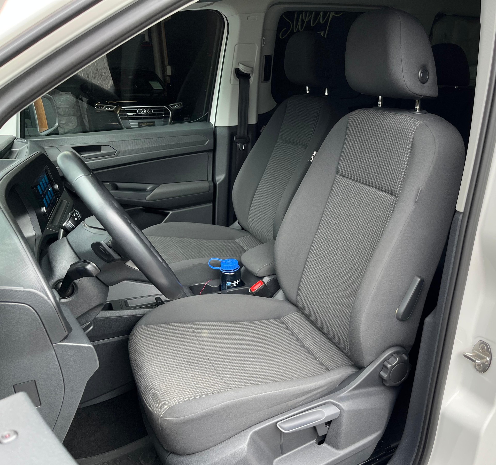 VW Caddy 1.5 TSI California DSG-image-8