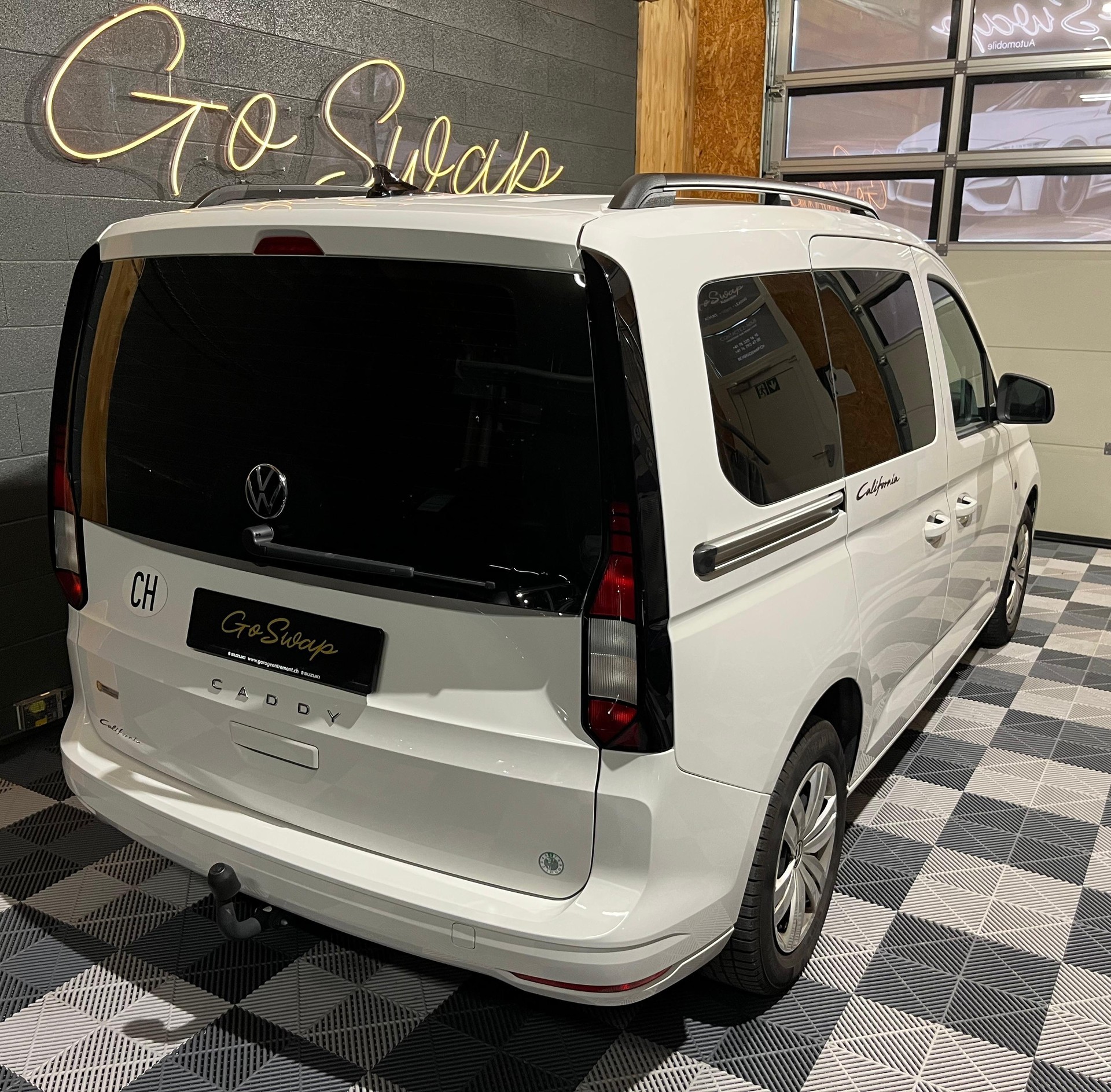 VW Caddy 1.5 TSI California DSG-showroom-element-2