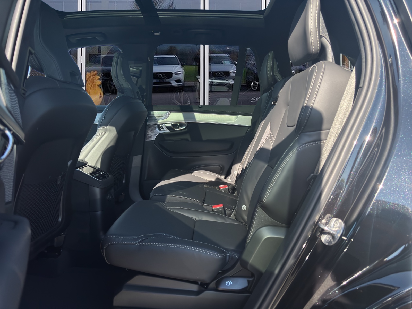 VOLVO XC90 2.0 T8 TE Black Edition eAWD-image-13