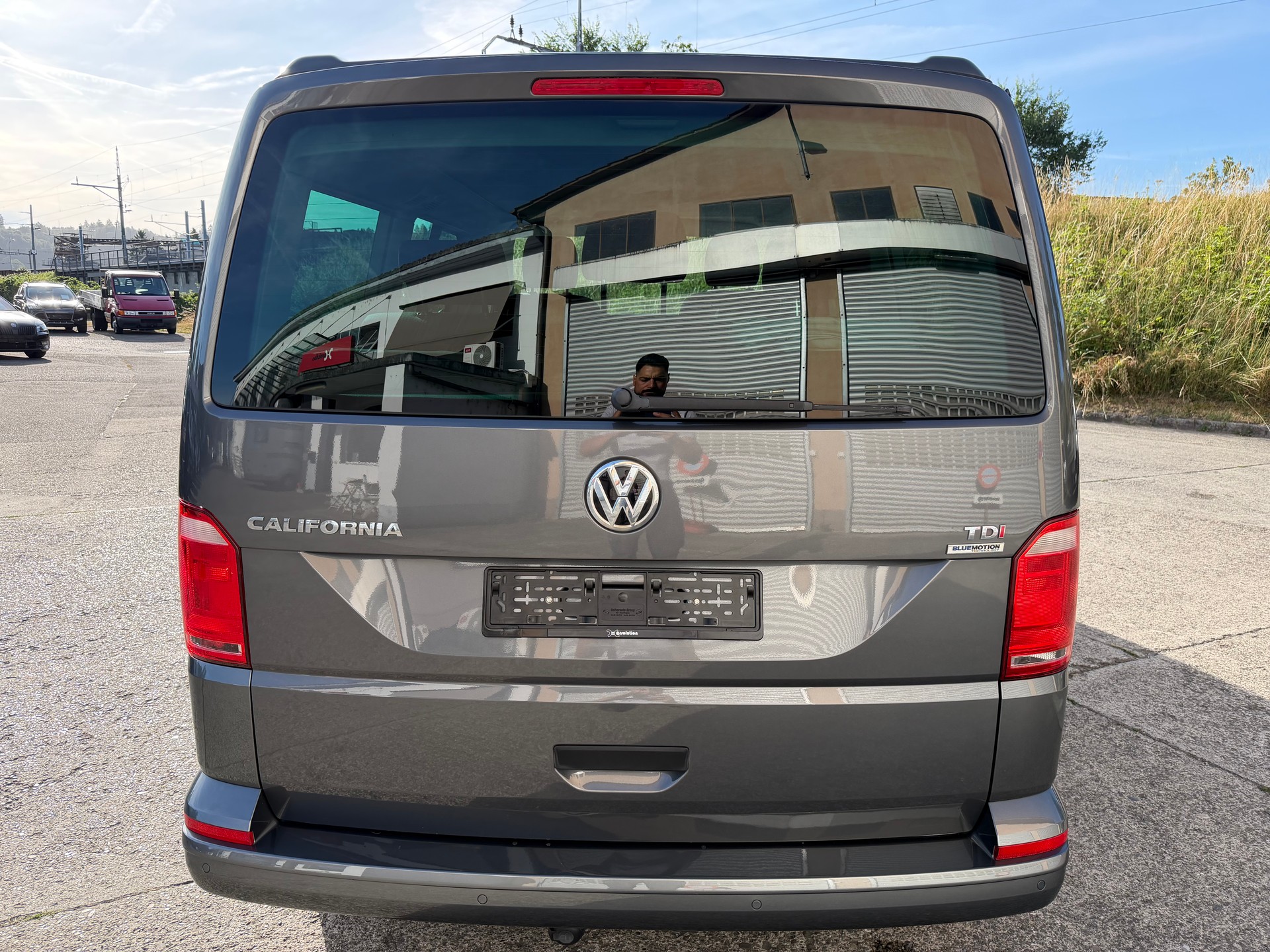 VW T6 California 2.0 TDI Beach DSG-showroom-element-3