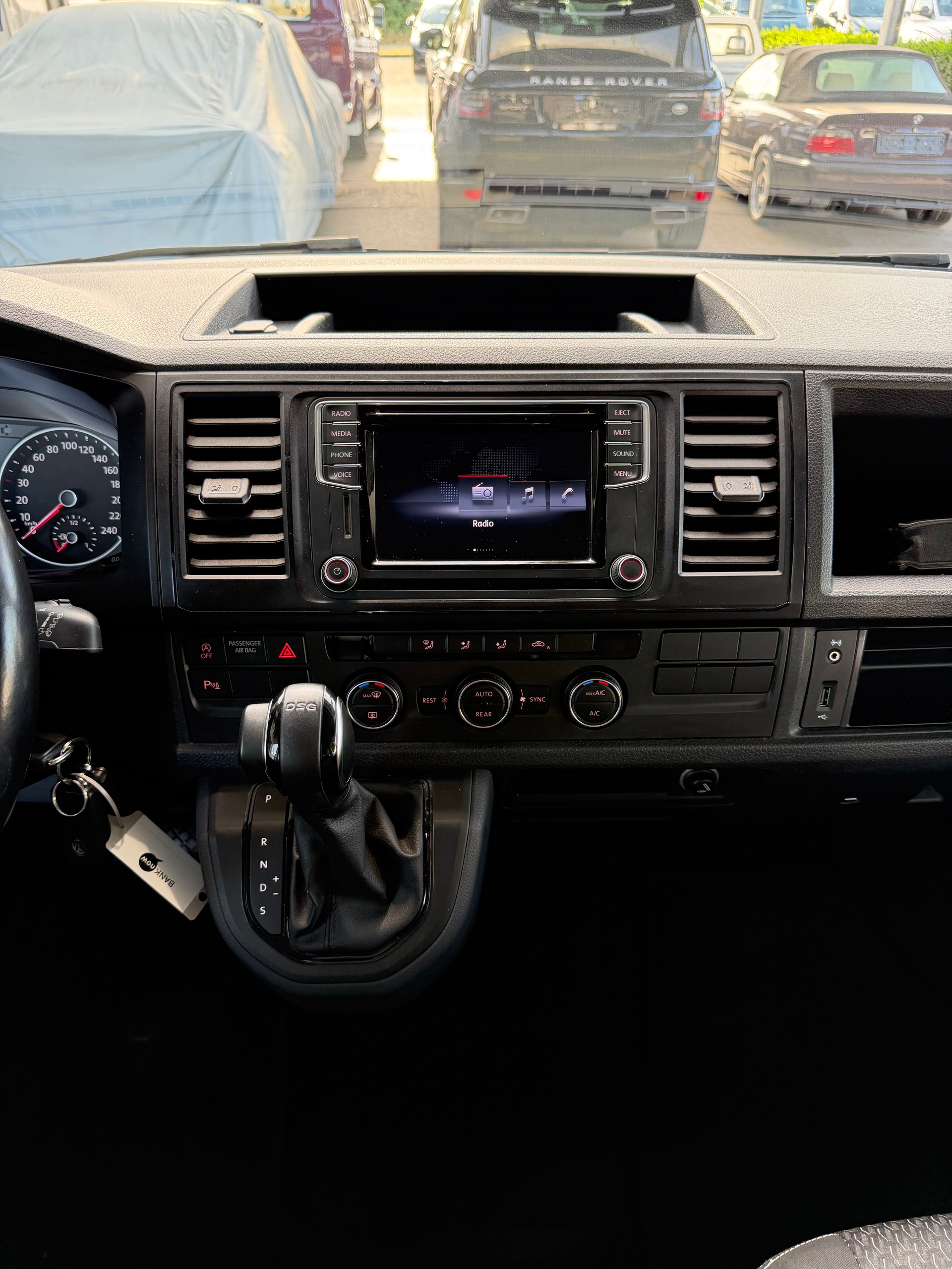 VW T6 California 2.0 TDI Beach DSG-image-11