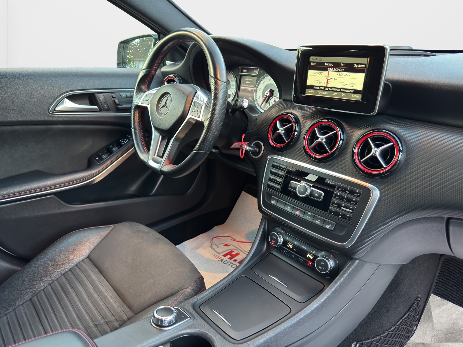 MERCEDES-BENZ A 250 Sport 7G-DCT-image-12