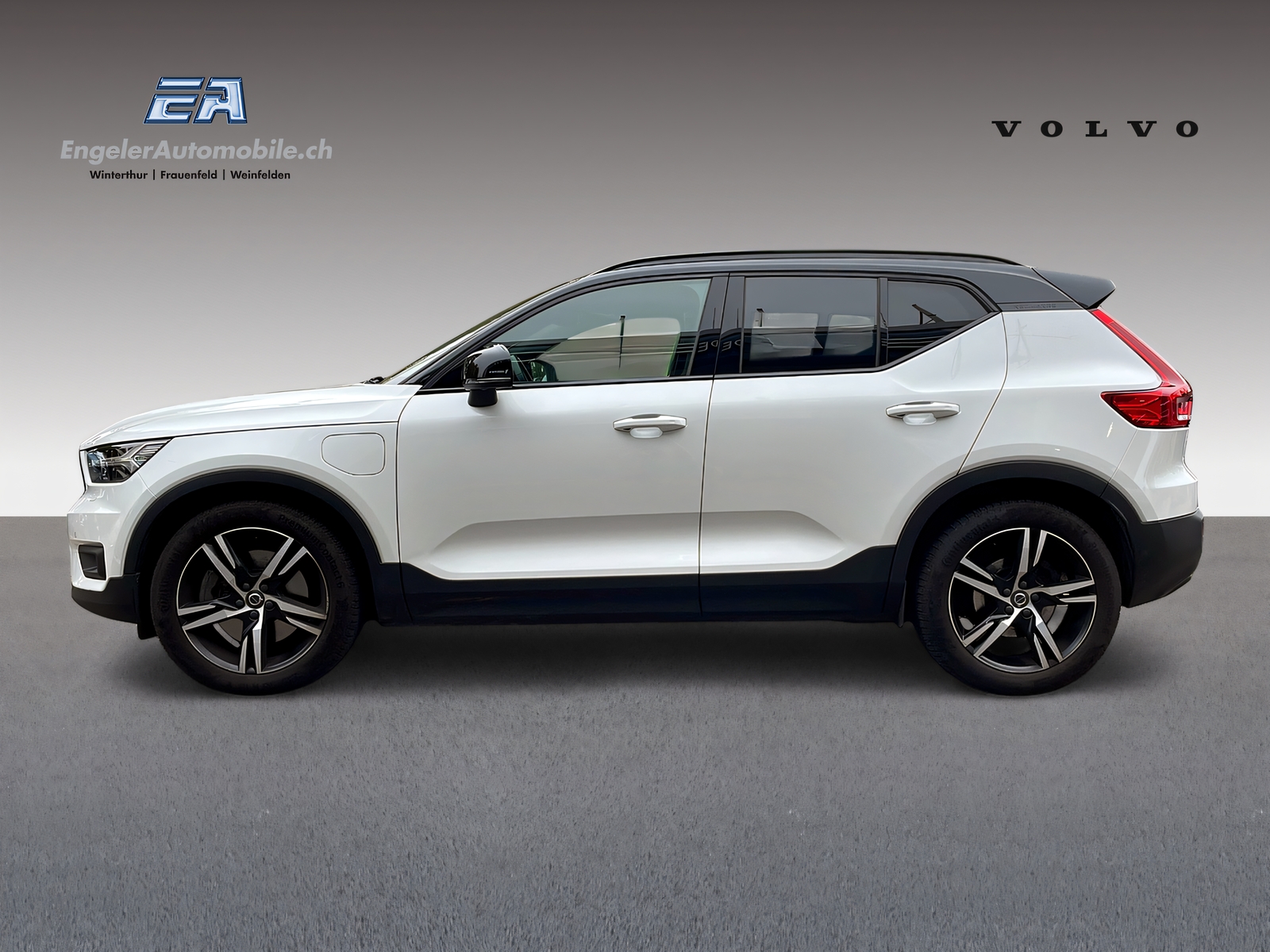 VOLVO XC40 1.5 T5 PiH R-Design-showroom-element-2