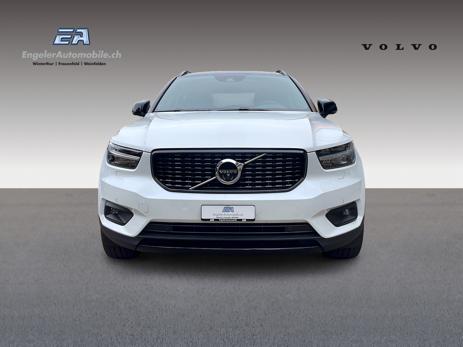 VOLVO XC40 1.5 T5 PiH R-Design-showroom-element-1