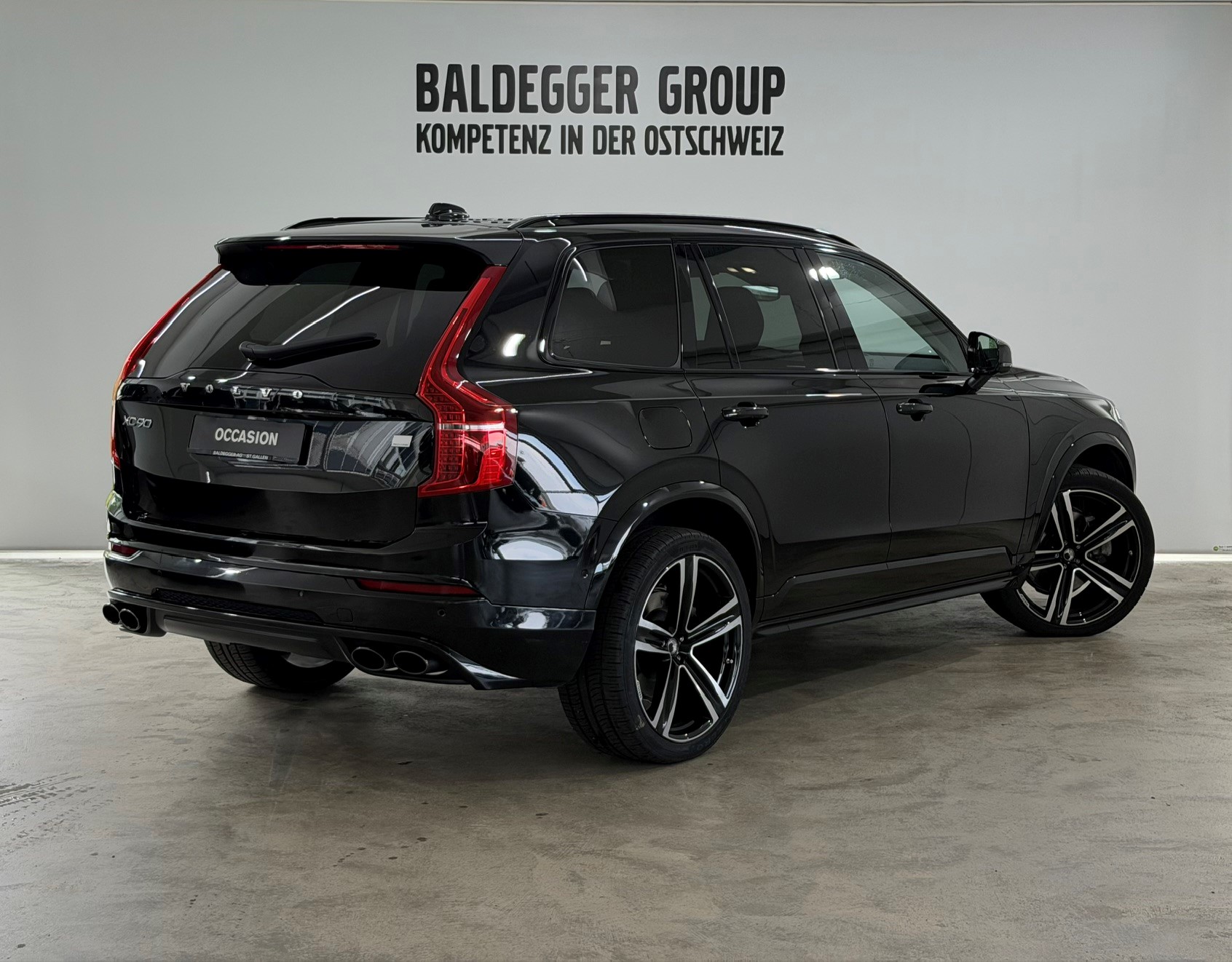 VOLVO XC90 2.0 T8 TE Ultimate Dark 7-showroom-element-2