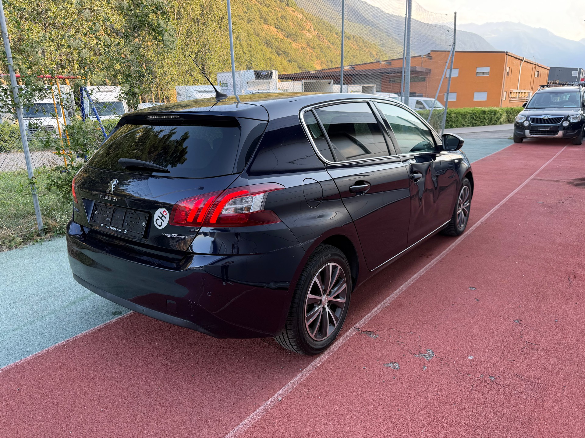 PEUGEOT 308 1.2 THP Style-image-4