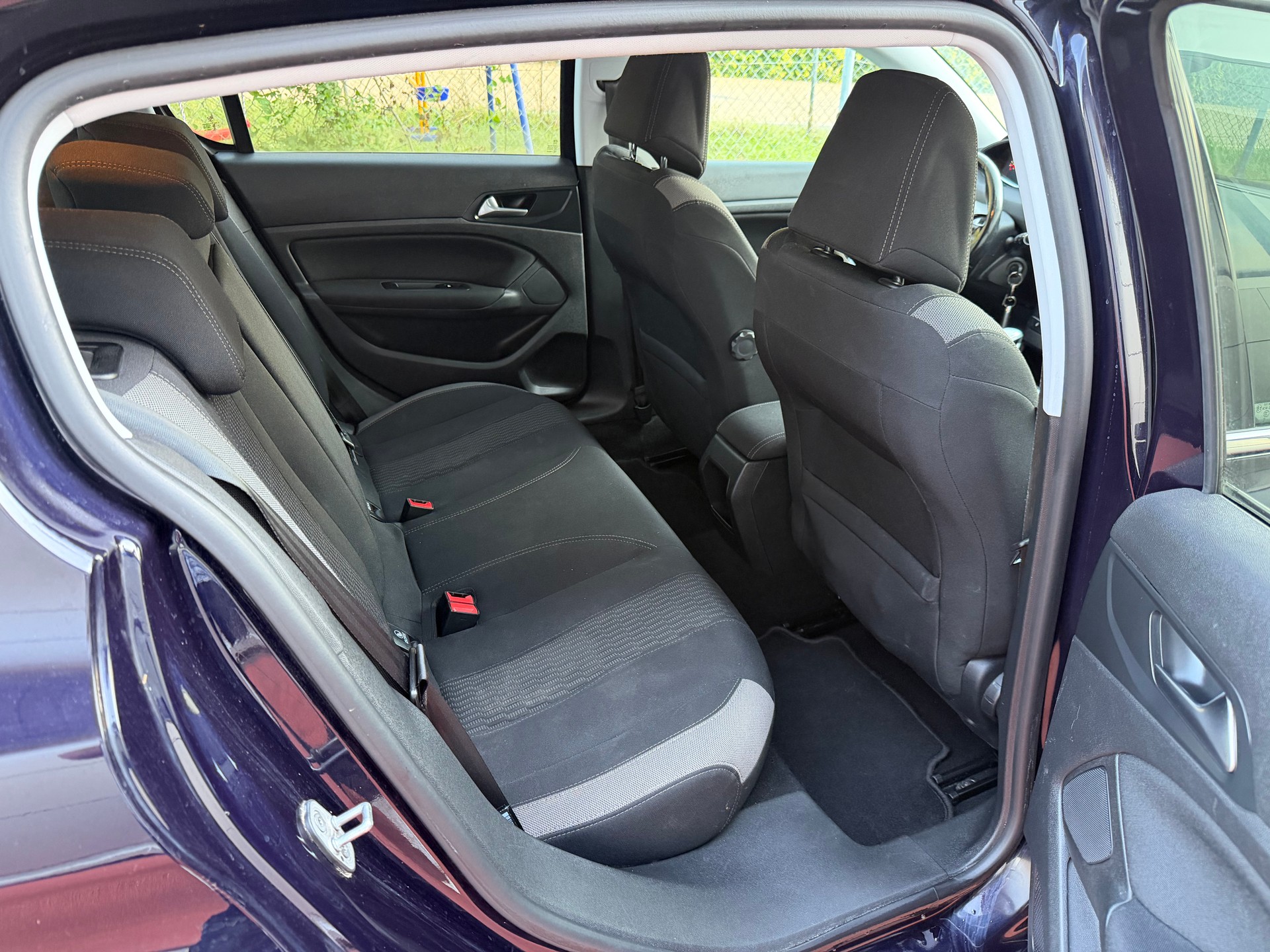 PEUGEOT 308 1.2 THP Style-image-11