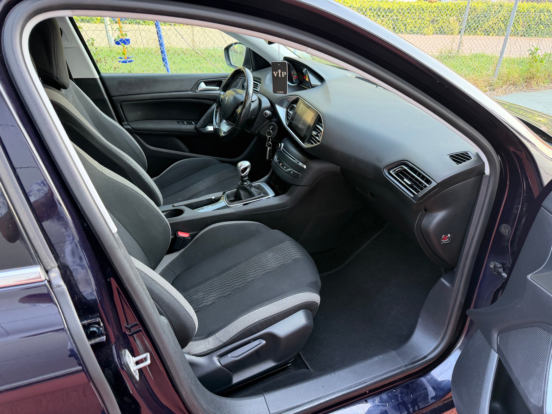 PEUGEOT 308 1.2 THP Style-image-9