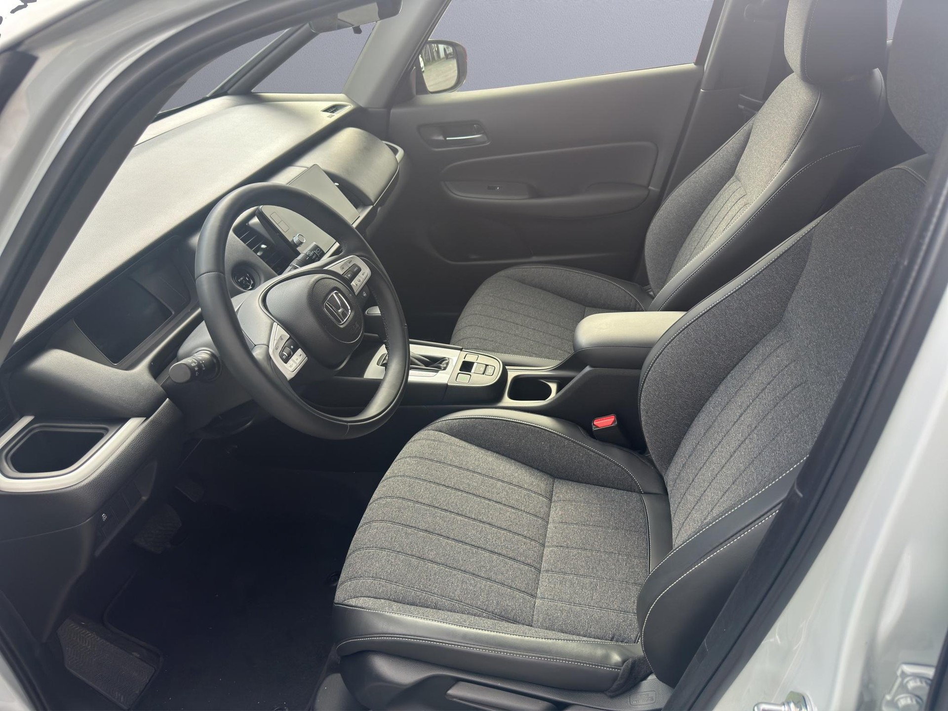 HONDA Jazz 1.5 i-MMD Advance-image-9