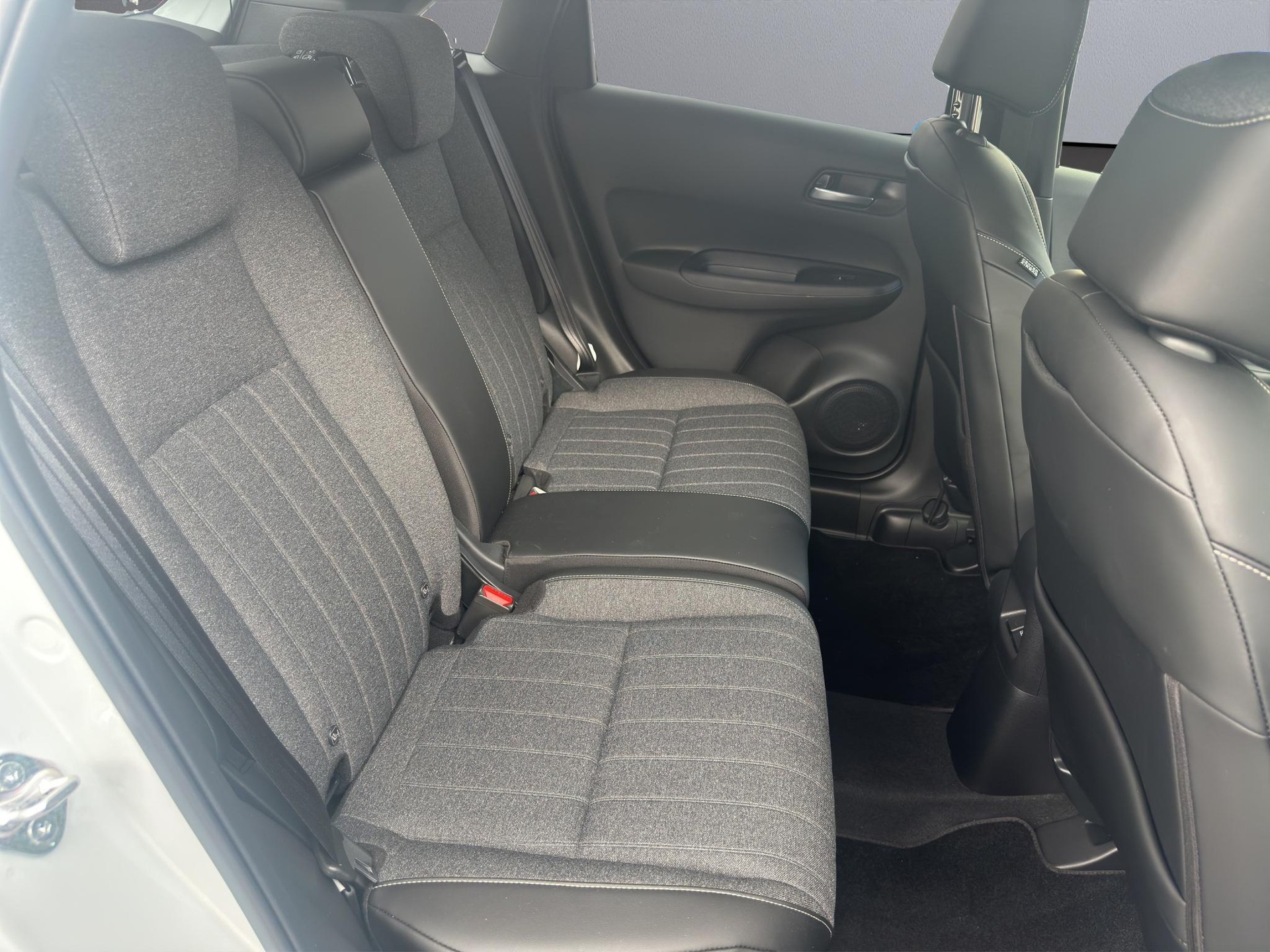 HONDA Jazz 1.5 i-MMD Advance-image-15