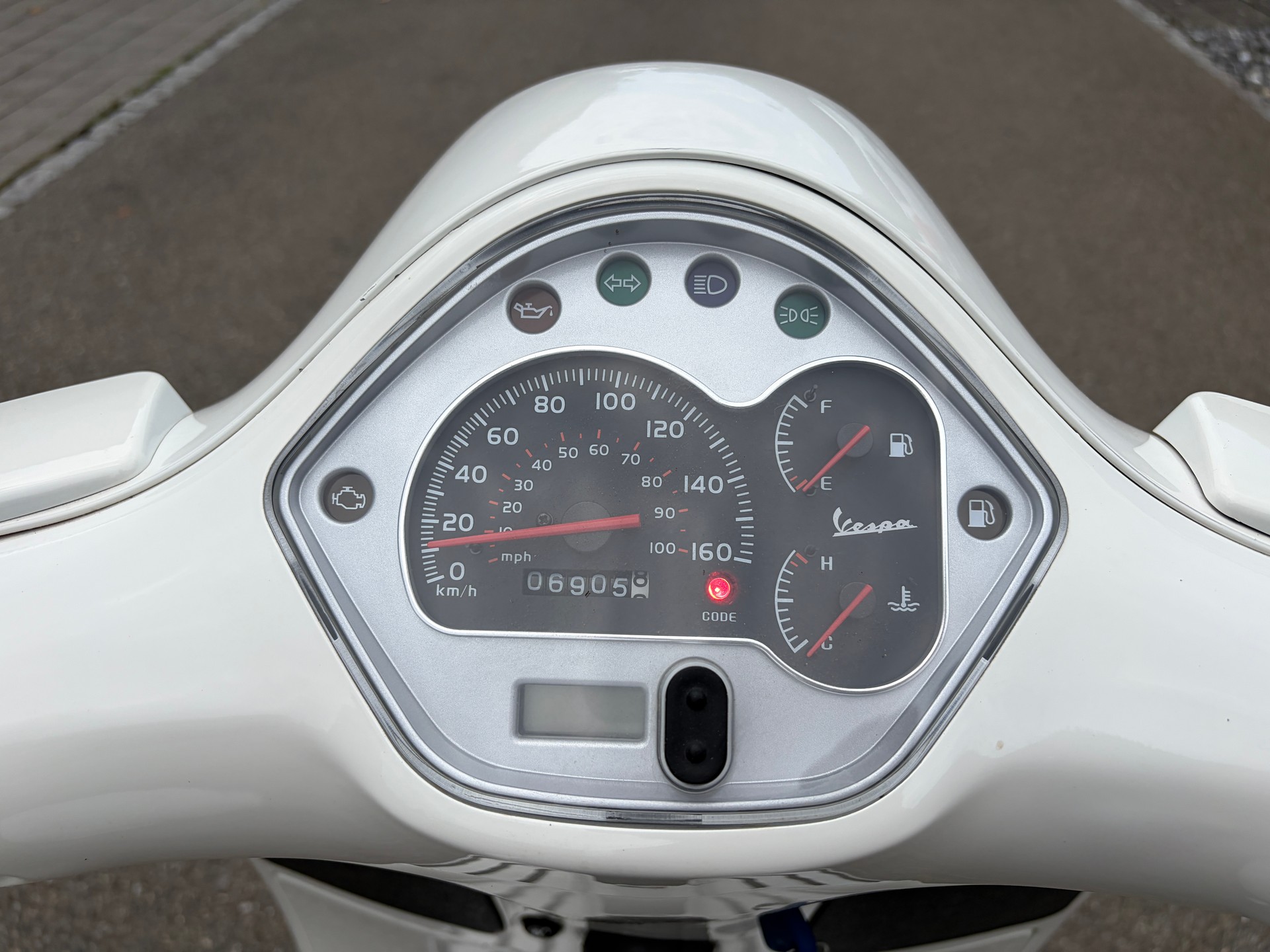 PIAGGIO Vespa GTS Super 300 i.e-image-6