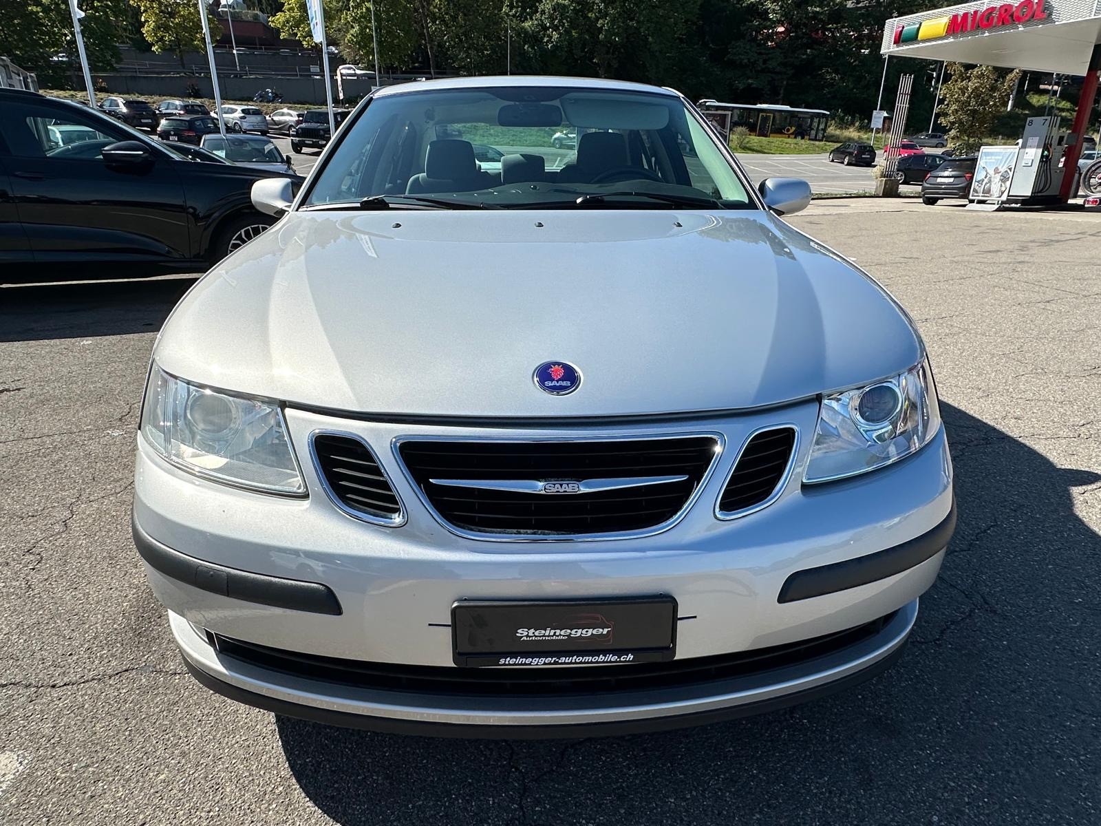 SAAB 9-3 2.0t Linear-showroom-element-3