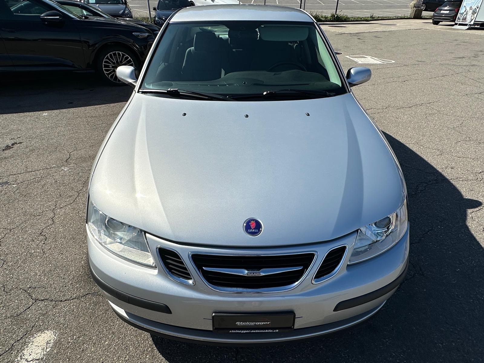 SAAB 9-3 2.0t Linear-showroom-element-2