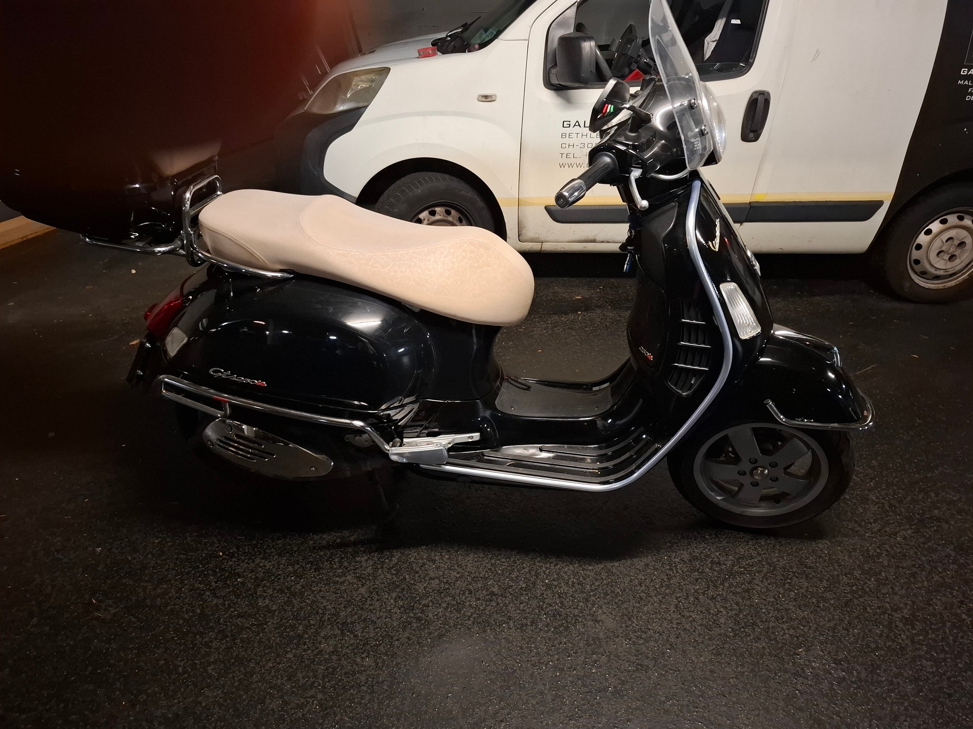 PIAGGIO Vespa GTS 250 i.e.-image-8