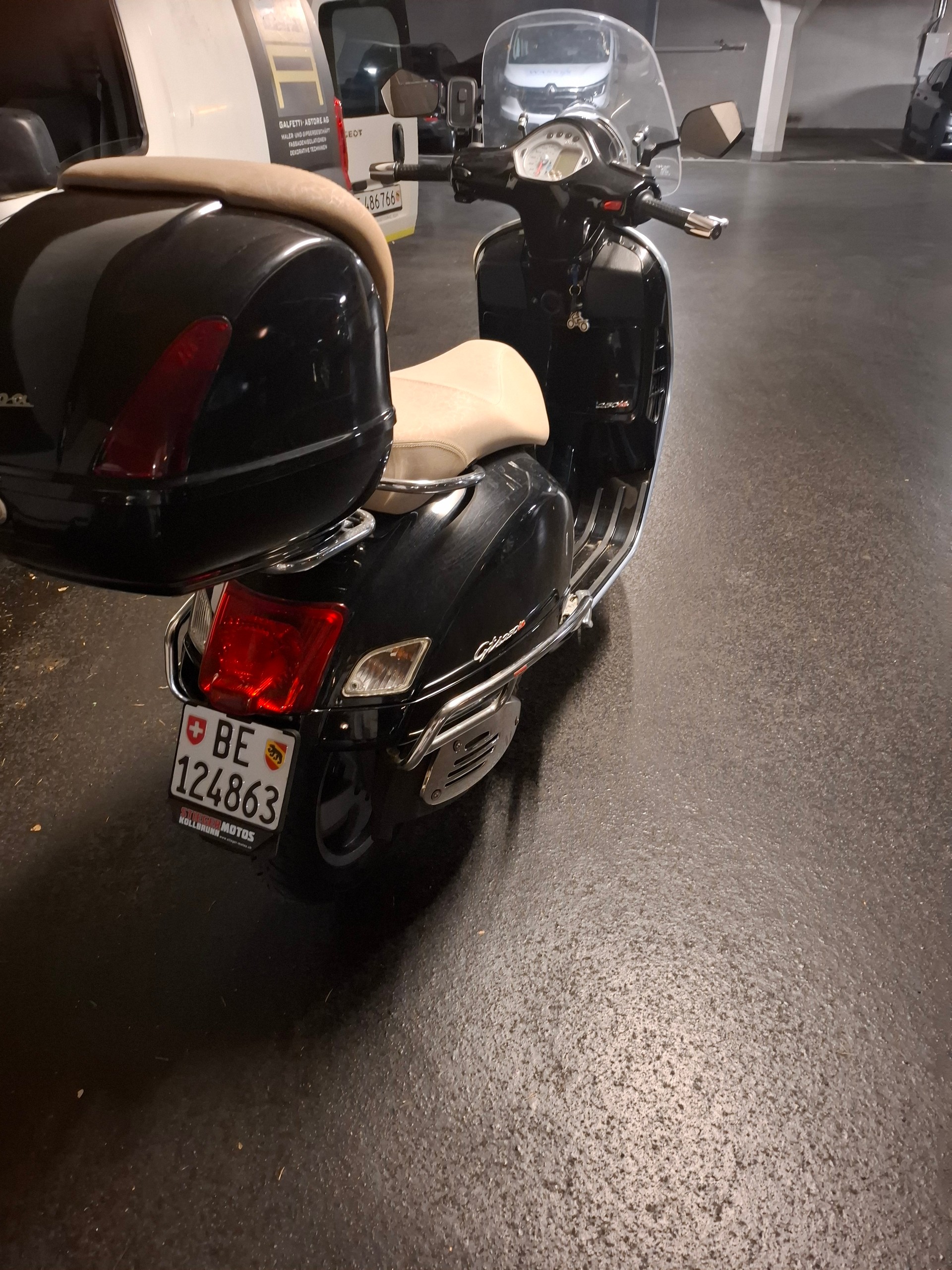 PIAGGIO Vespa GTS 250 i.e.-image-3