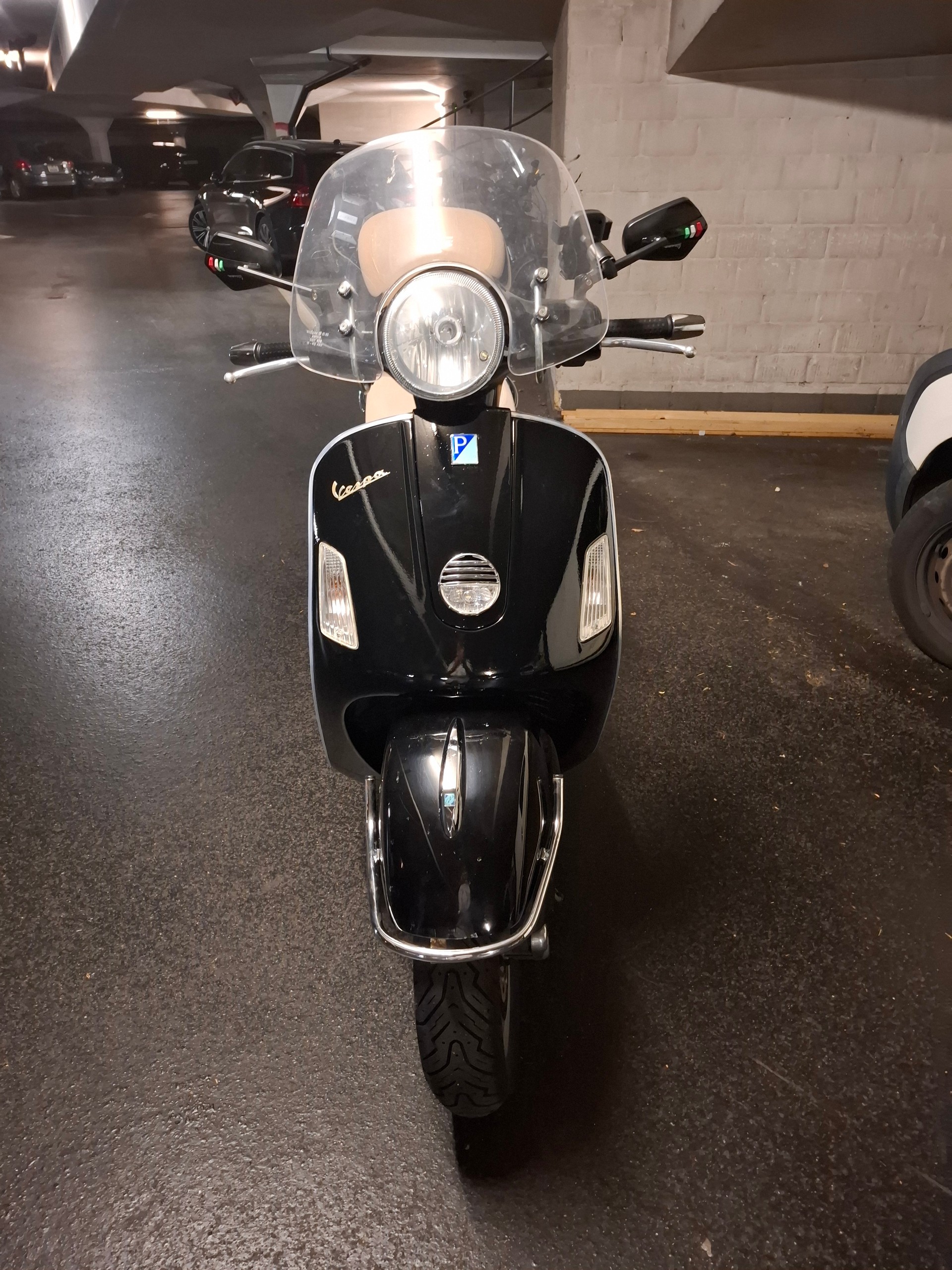 PIAGGIO Vespa GTS 250 i.e.-image-7