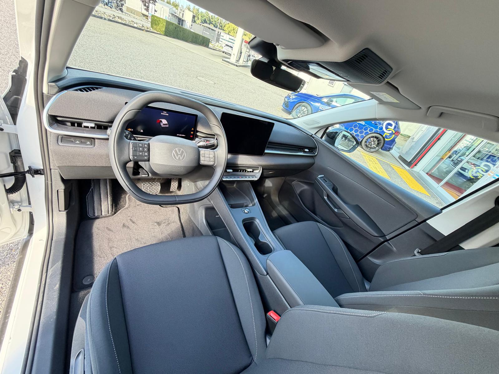 VW ID.Polo 52 kWh Life Edition One-image-13