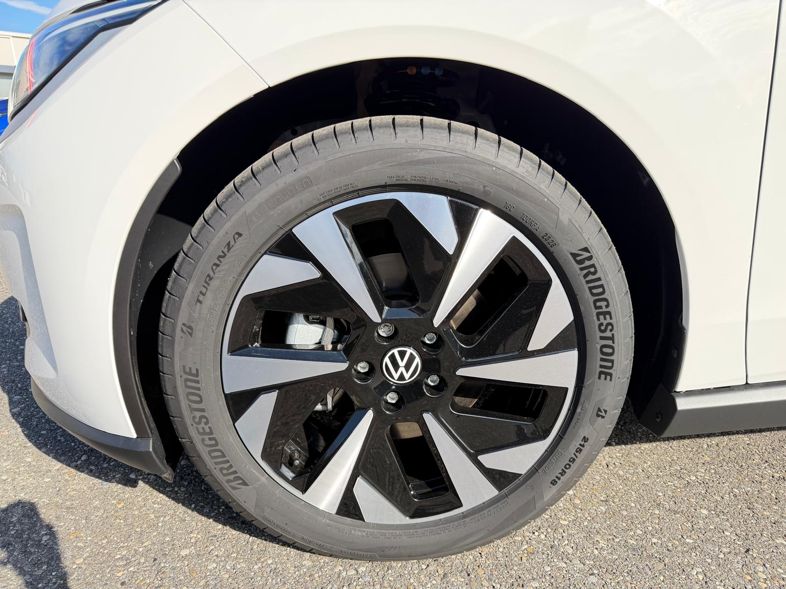 VW ID.Polo 52 kWh Life Edition One-image-9