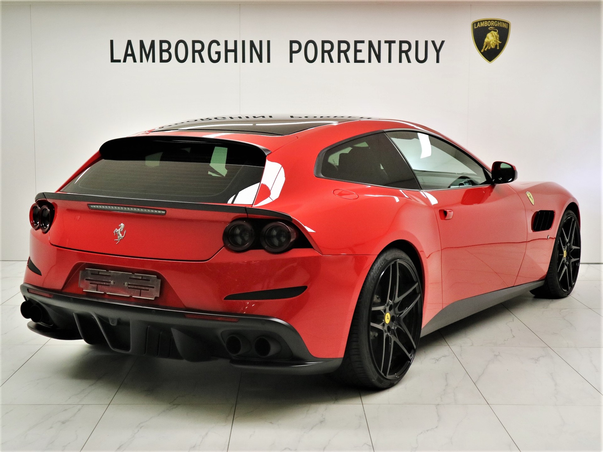 FERRARI GTC 4 Lusso-image-2