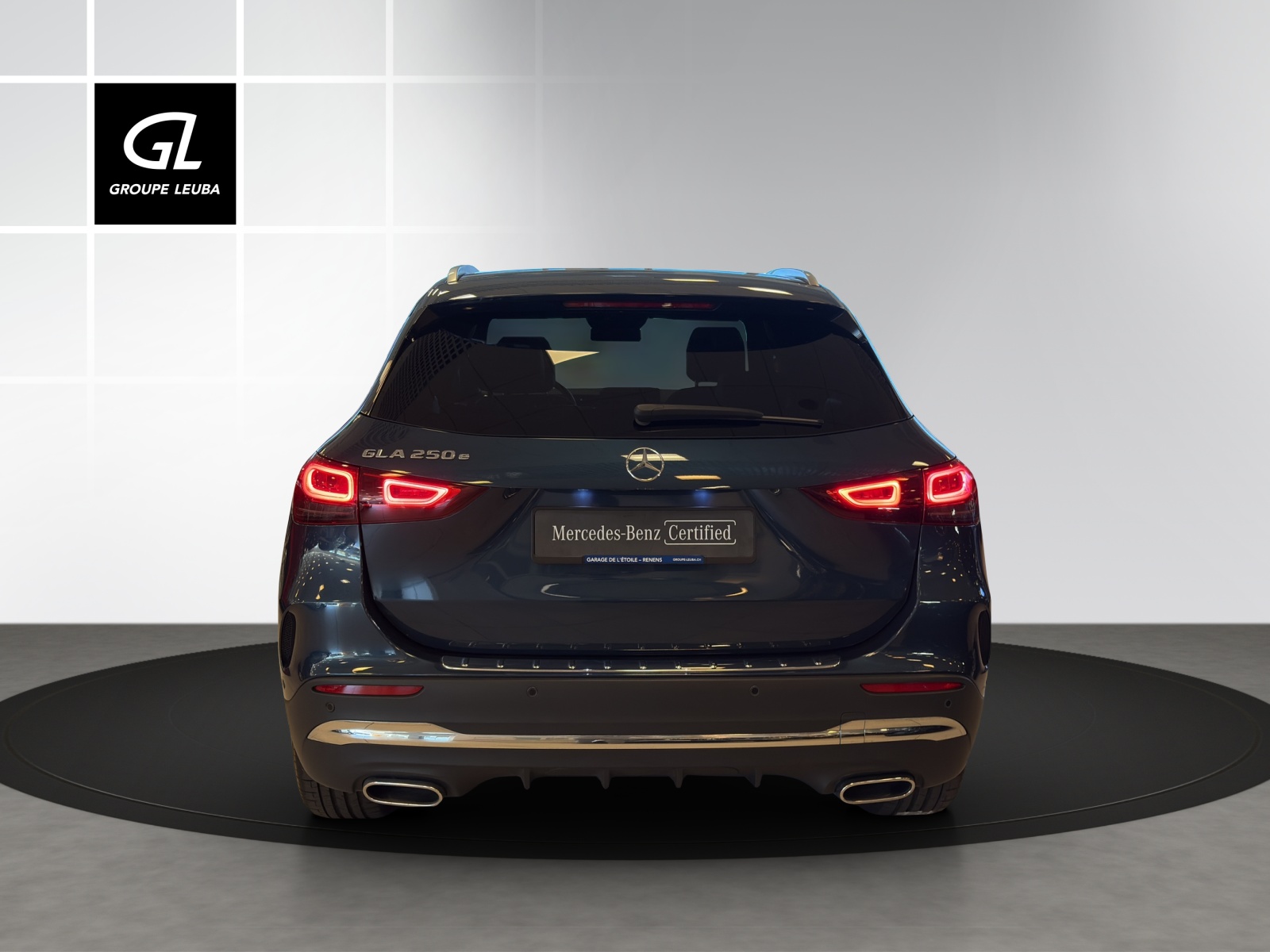 MERCEDES-BENZ GLA 250 AMG Line 8G-DCT-image-4