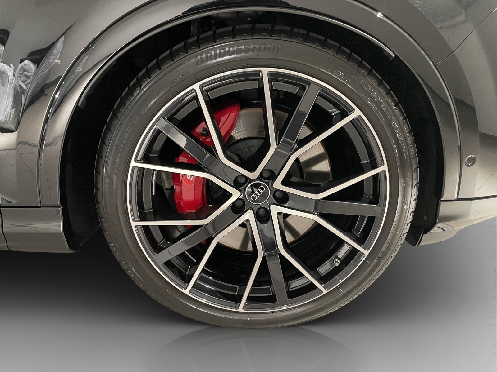 AUDI SQ7 TFSI quattro tiptronic-image-15