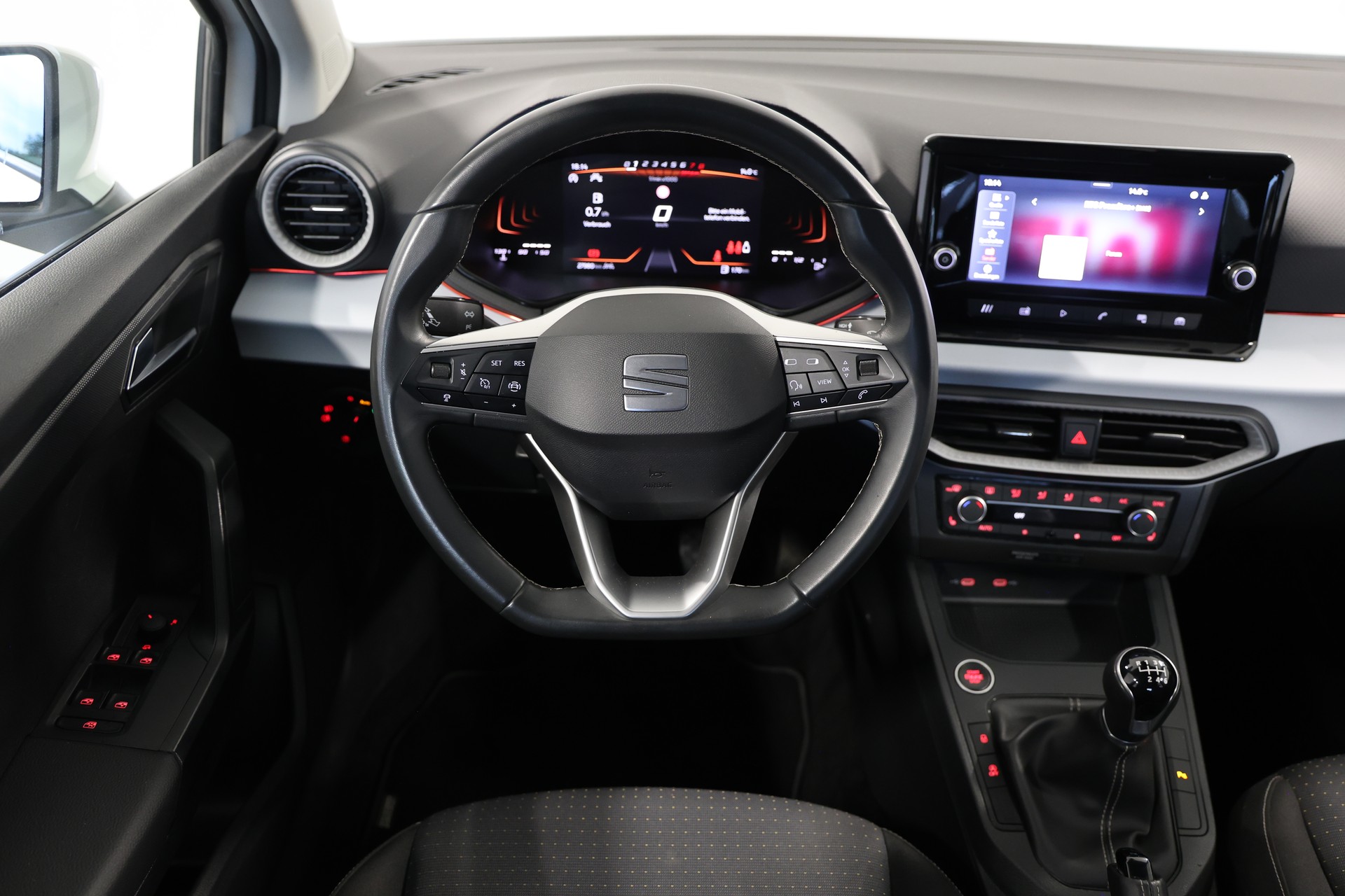 SEAT Ibiza 1.0 TSI 115 FR-Line-image-8