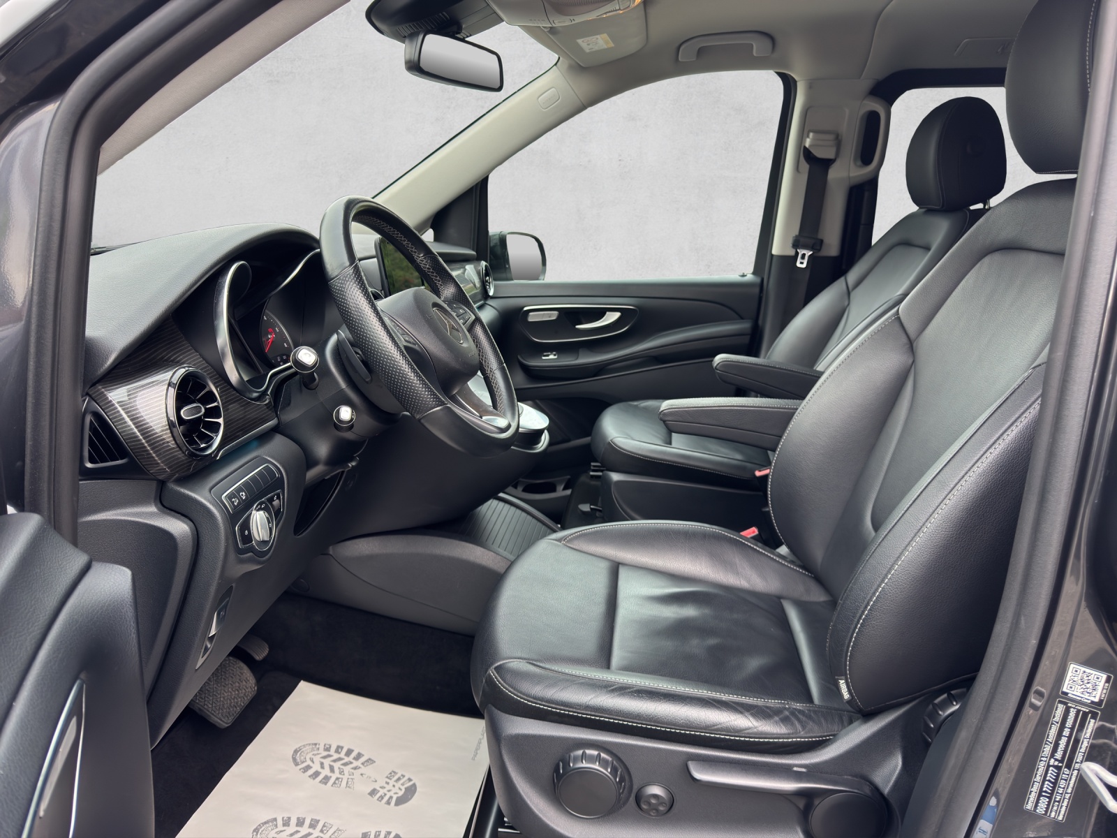 MERCEDES-BENZ V 300 d extralang Swiss Edition 4Matic 9G-Tronic-image-8
