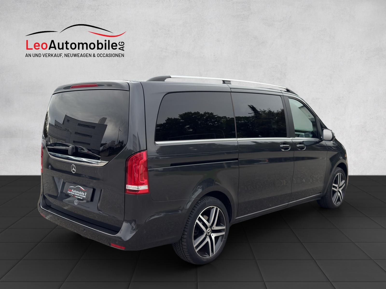 MERCEDES-BENZ V 300 d extralang Swiss Edition 4Matic 9G-Tronic-showroom-element-2