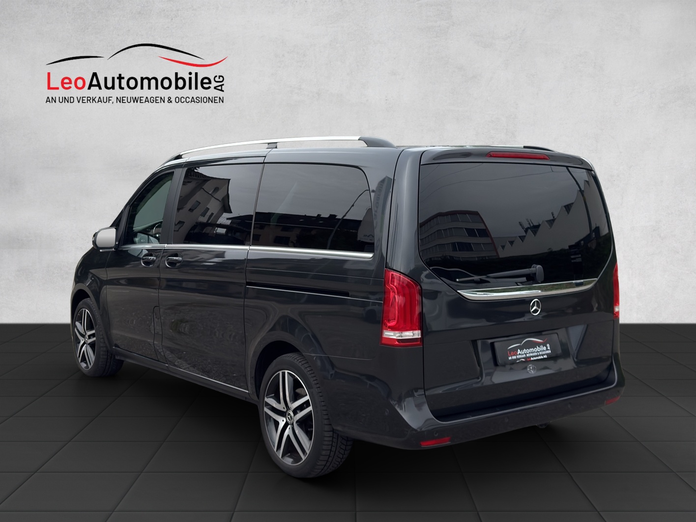 MERCEDES-BENZ V 300 d extralang Swiss Edition 4Matic 9G-Tronic-showroom-element-3